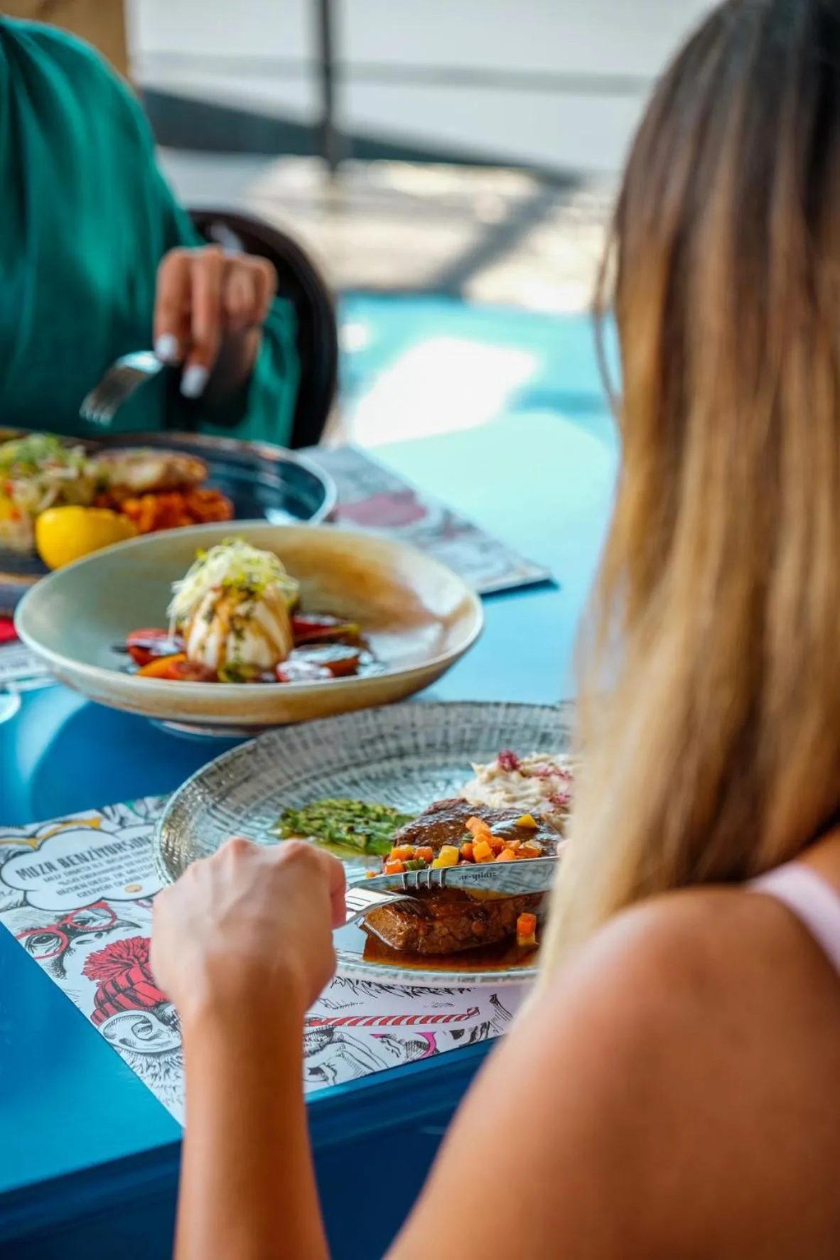 Restaurant/places to eat in Lucky Monkey Hotel