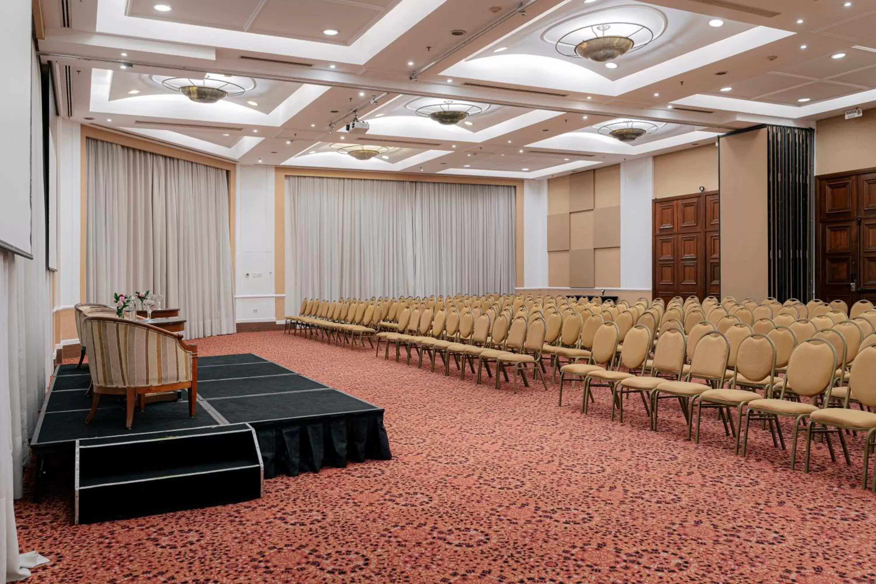 Meeting/conference room in Grand Mercure Sao Paulo Ibirapuera