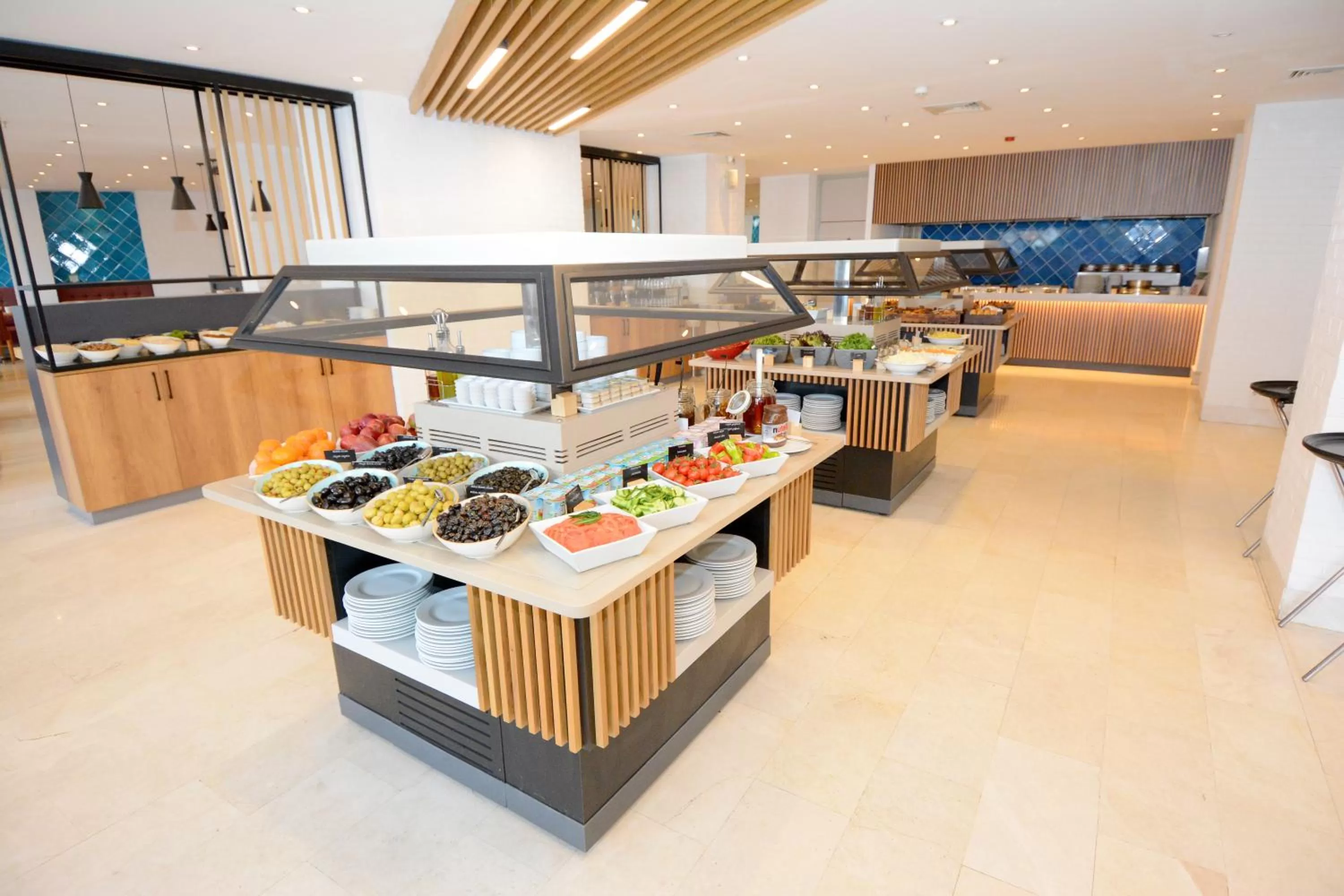 Restaurant/places to eat in Holiday Inn Istanbul City by IHG