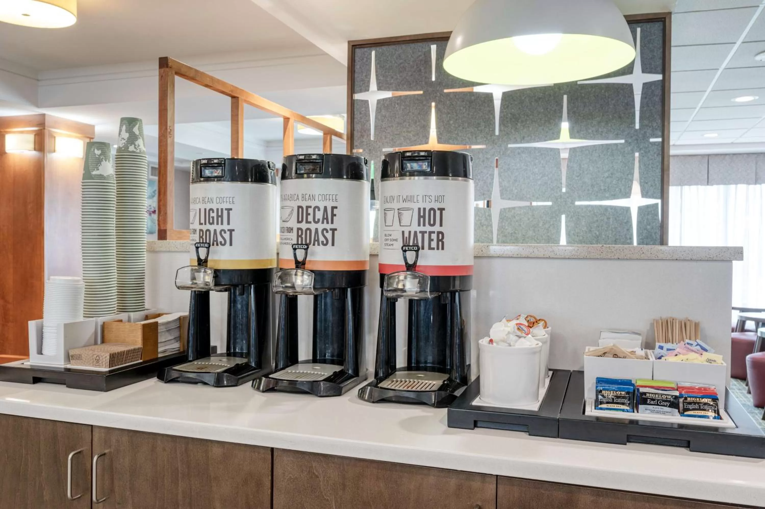 Dining area in Hampton Inn Baltimore/White Marsh