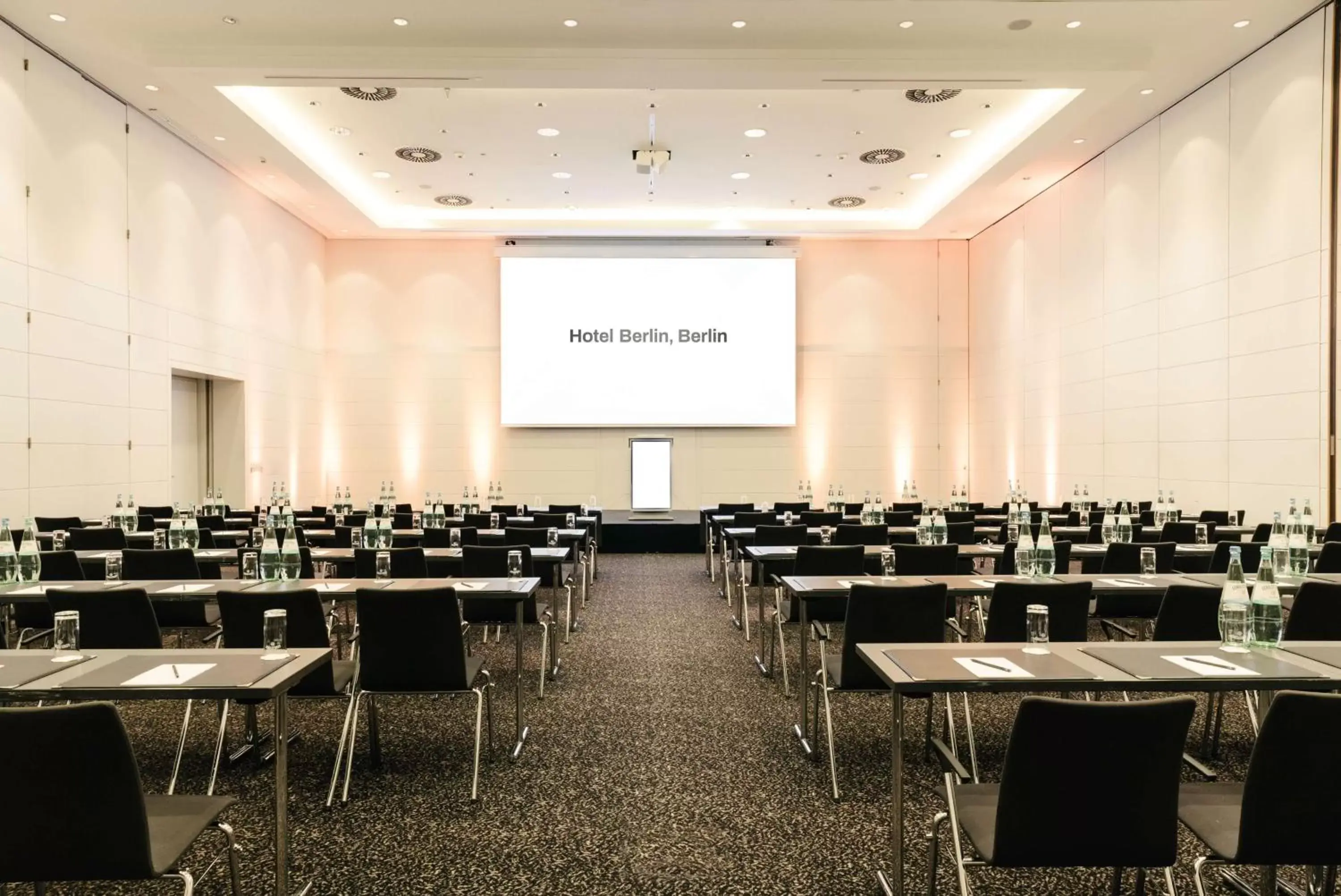 Banquet/Function facilities in Hotel Berlin, Berlin, a member of Radisson Individuals