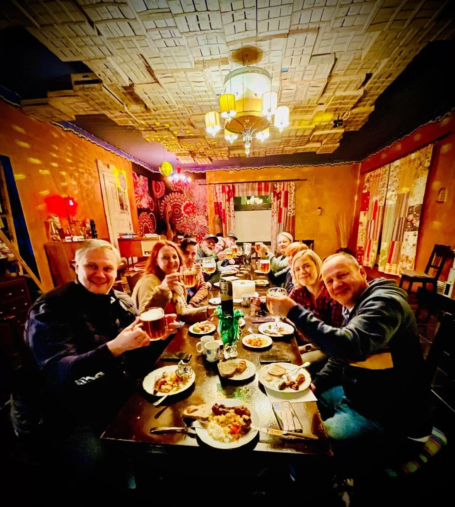 Restaurant/places to eat in HARABURDI® Recyclart Hotel