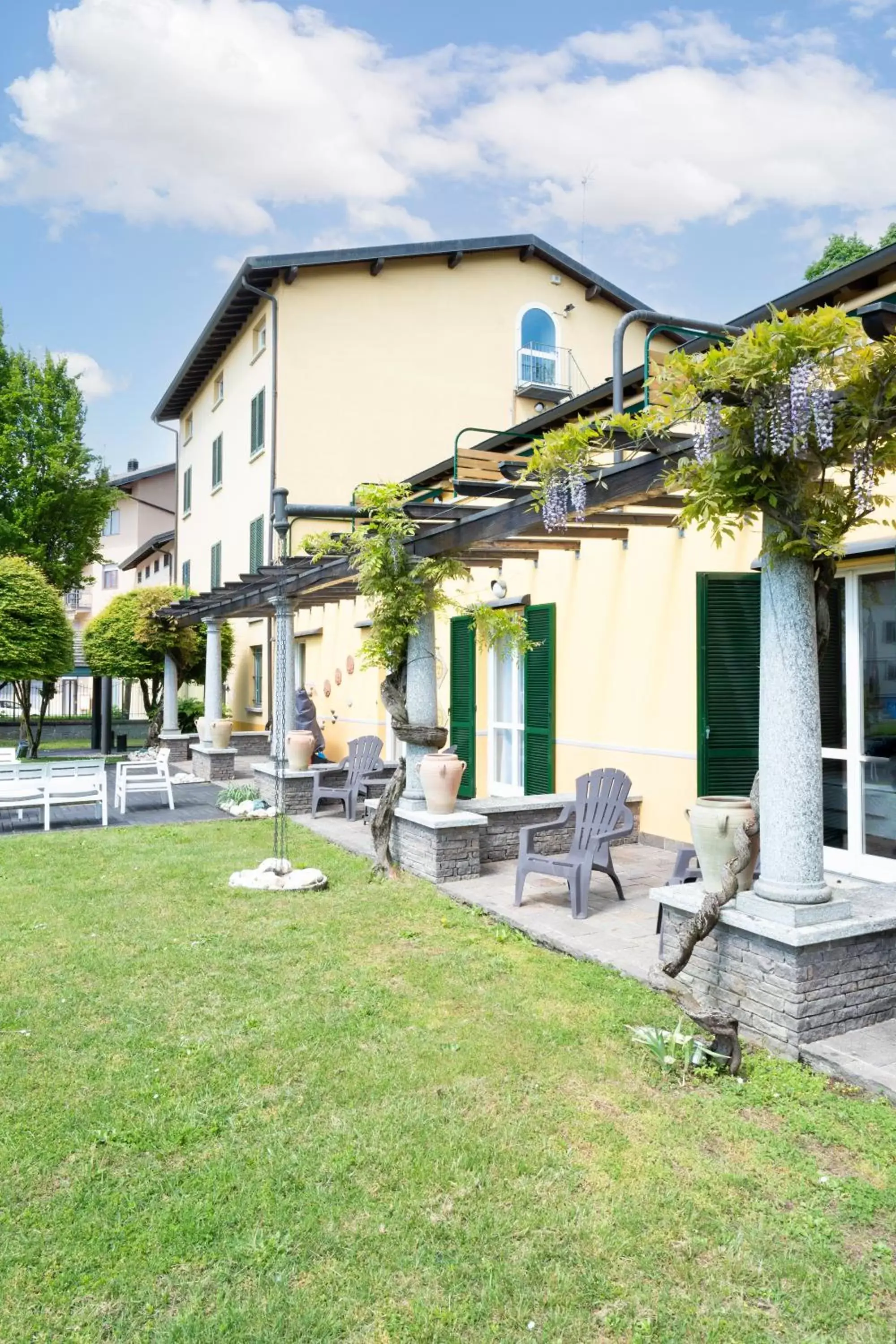 Property building in La Casa del Mulino Property building in La Casa del Mulino