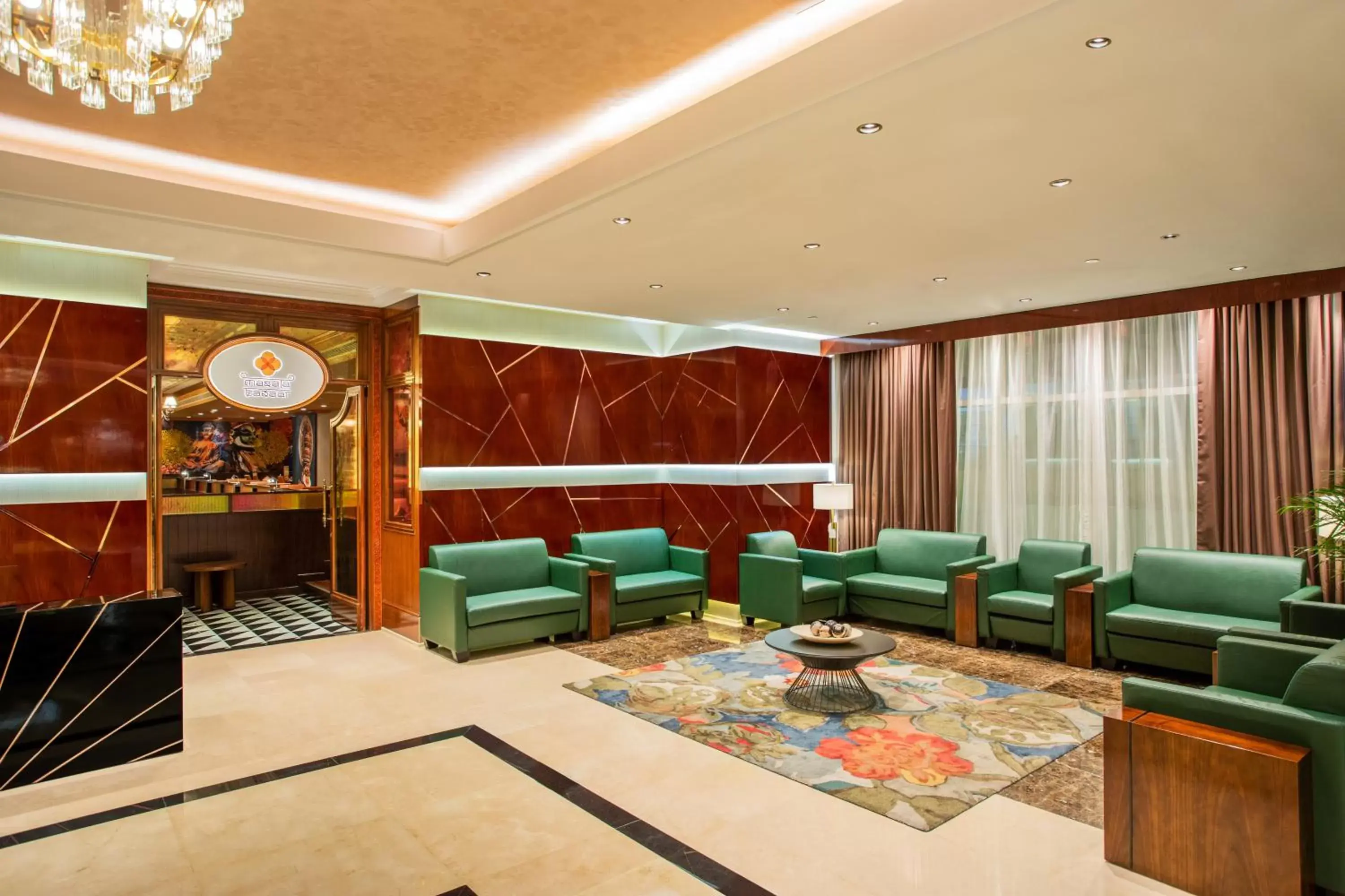 Lobby or reception in Park Regis Kris Kin Hotel