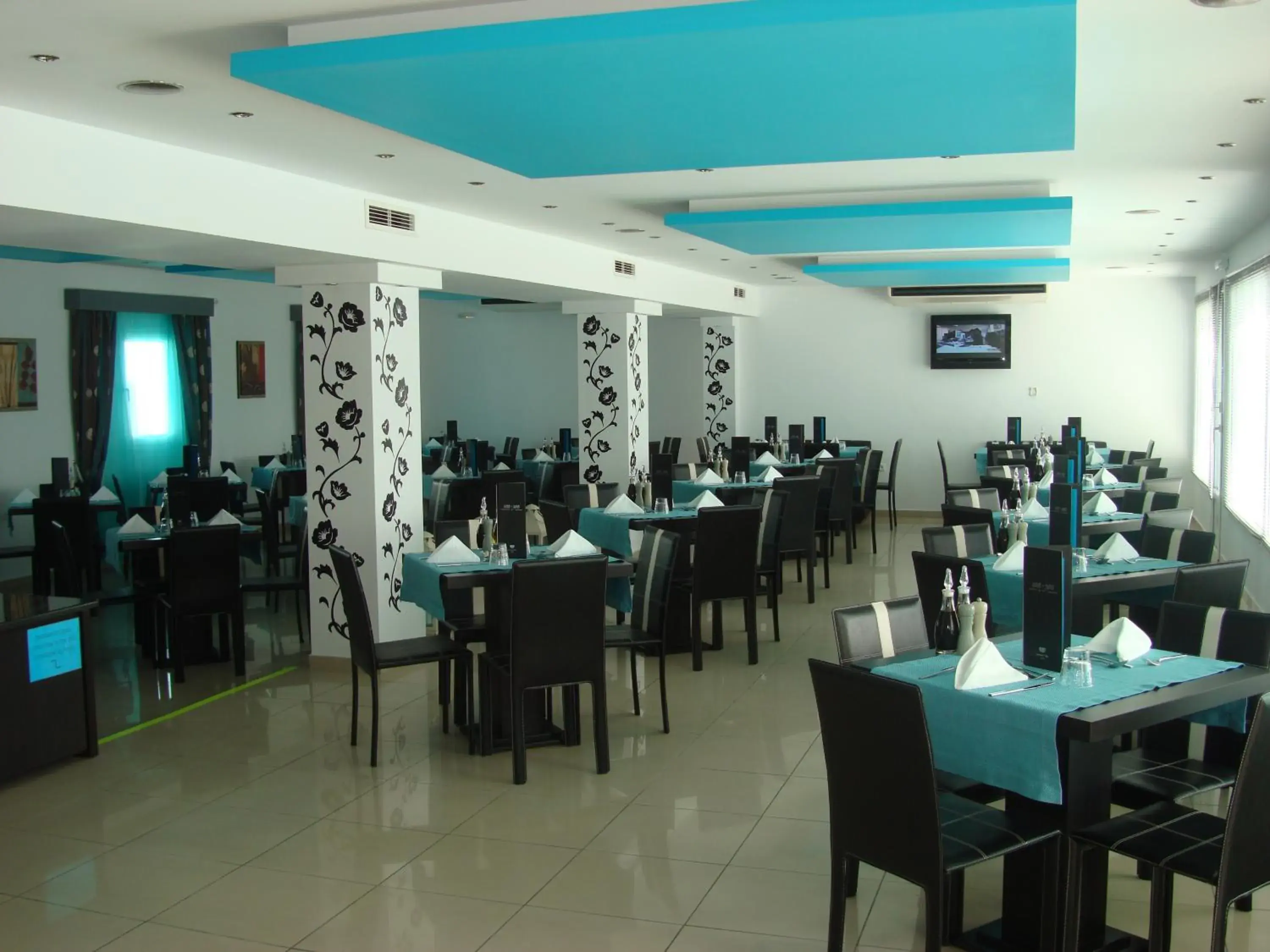 Restaurant/Places to Eat in Giannoulaki Hotel