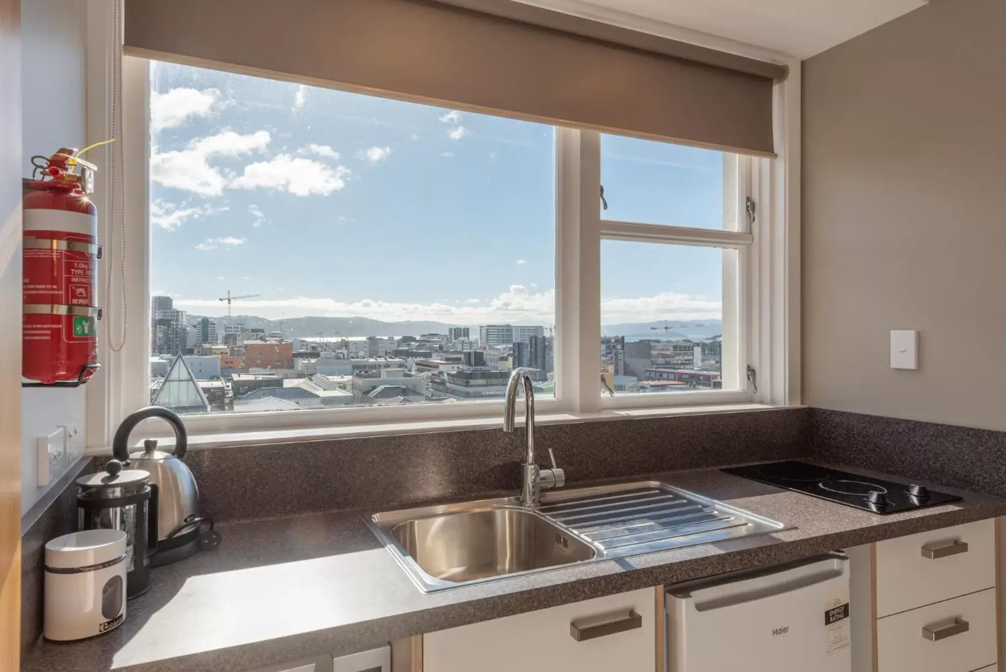 Kitchen/Kitchenette in Capital View Motor Inn