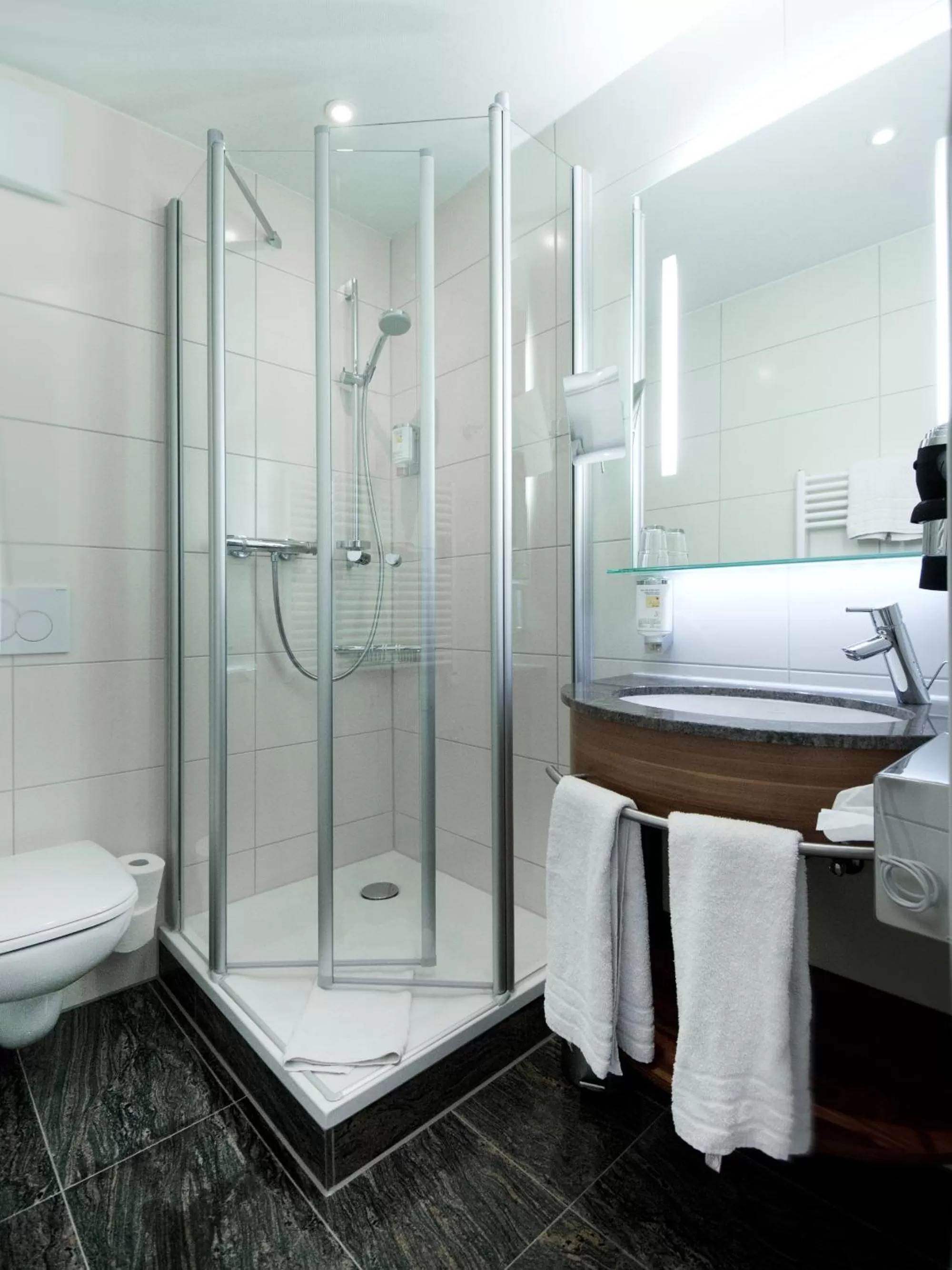 Bathroom in Romantik Hotel Barbarossa