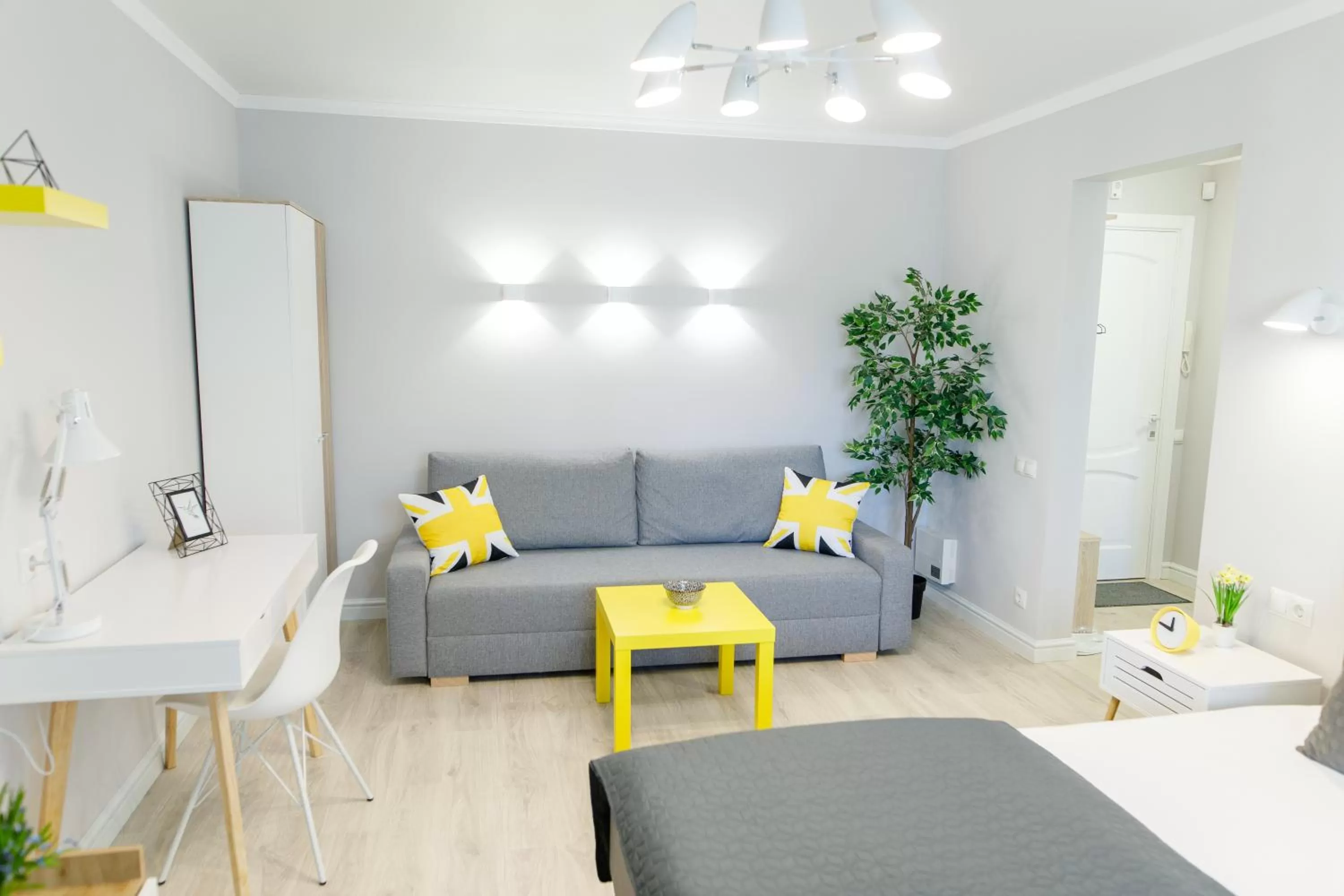 Photo of the whole room in Apart-Hotel LAVINA з ДЖАКУЗІ