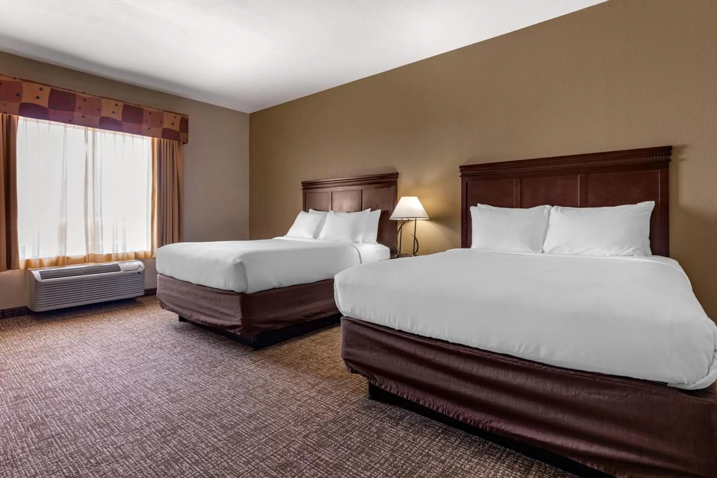 Bed in Comfort Suites Granbury