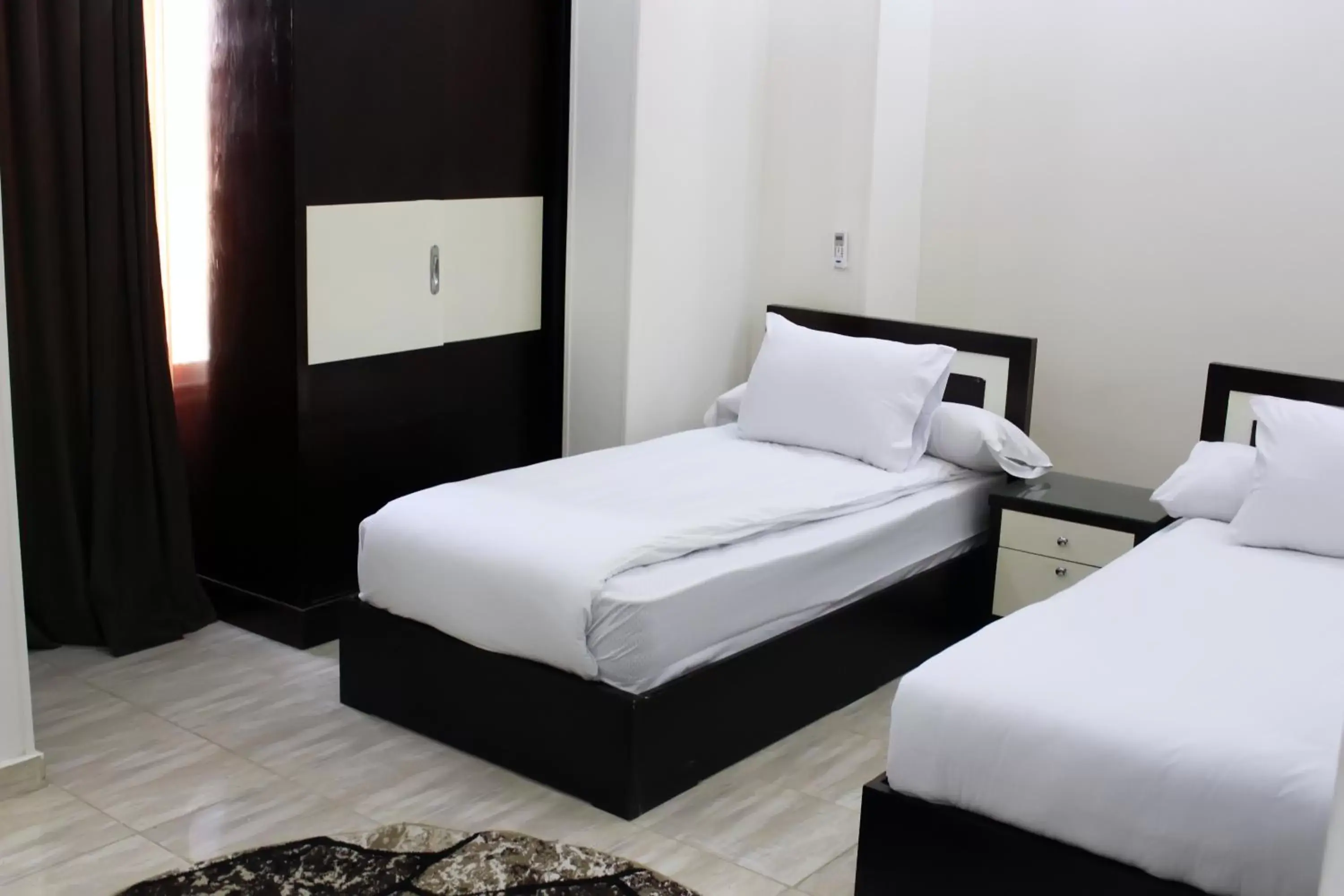 Deluxe Twin Room - single occupancy in TuT Pyramids View Deluxe Twin Room - single occupancy in TuT Pyramids View