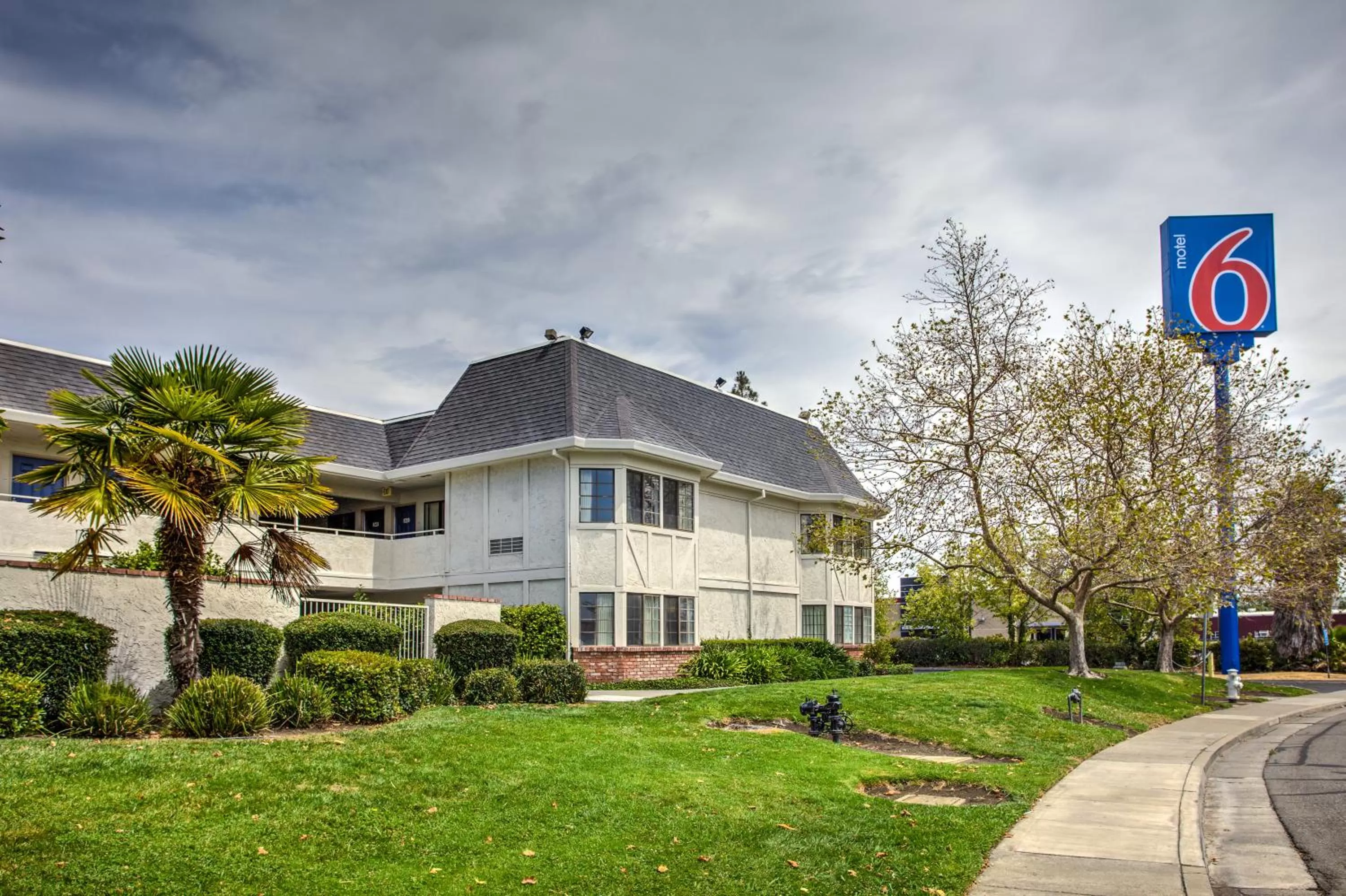 Decorative detail in Motel 6-Fairfield, CA - North