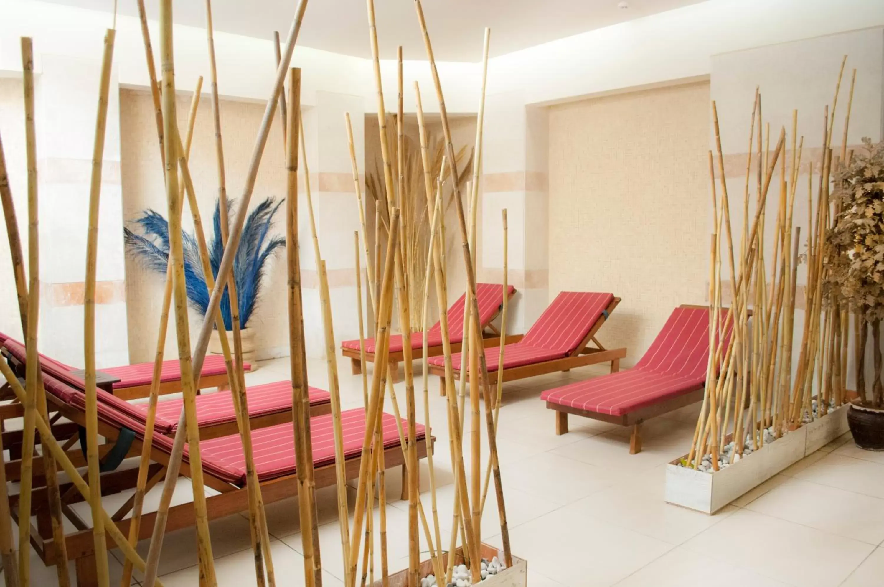 Spa and wellness centre/facilities in Golden Lotus Hotel