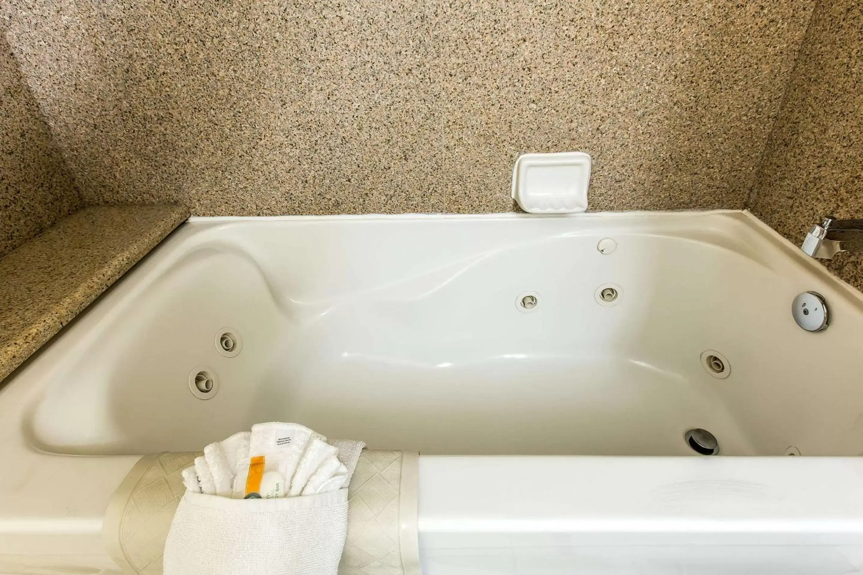 Photo of the whole room, Bathroom in Quality Inn Near China Lake Naval Station