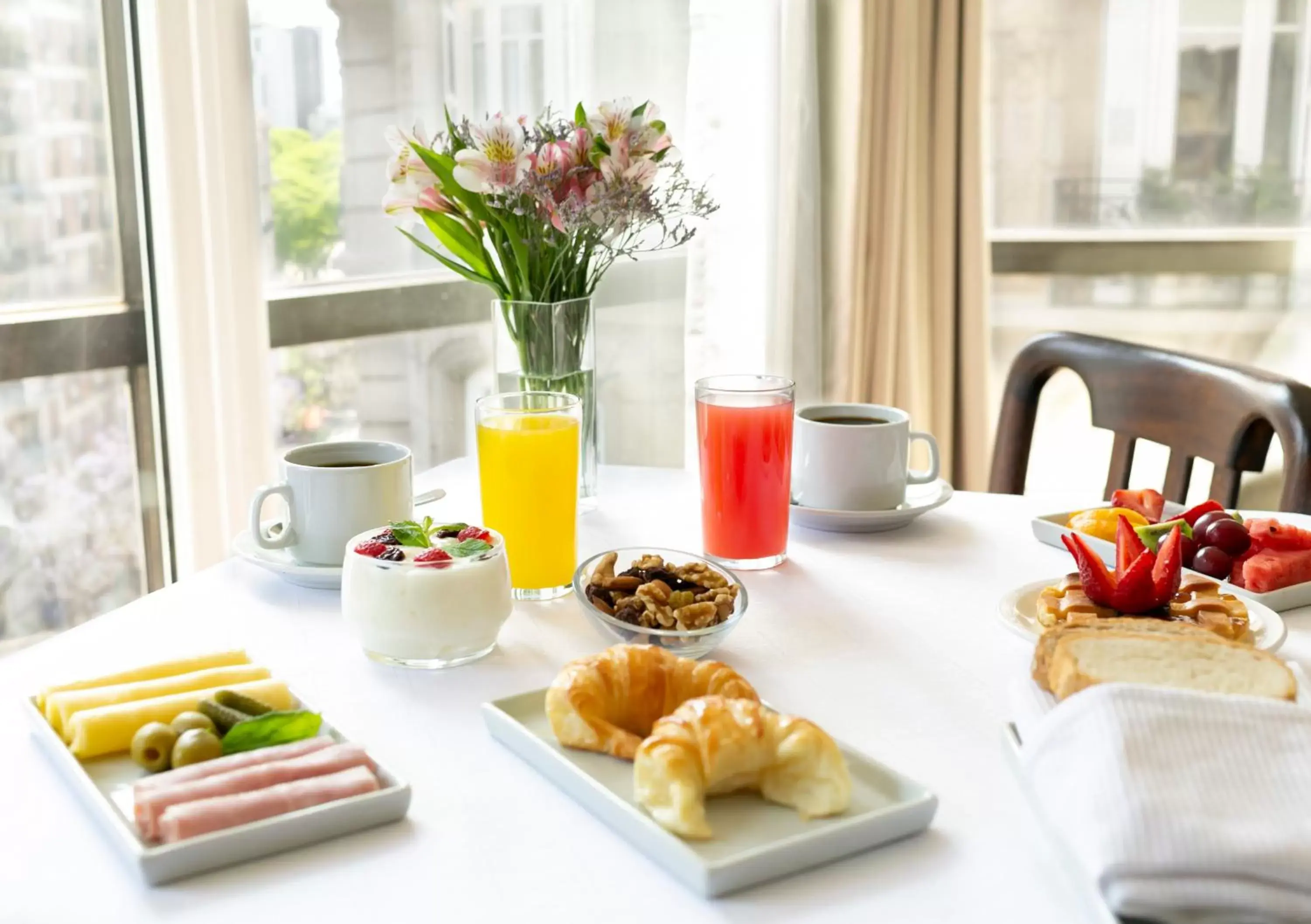 Day, Breakfast in Park Royal City Buenos Aires