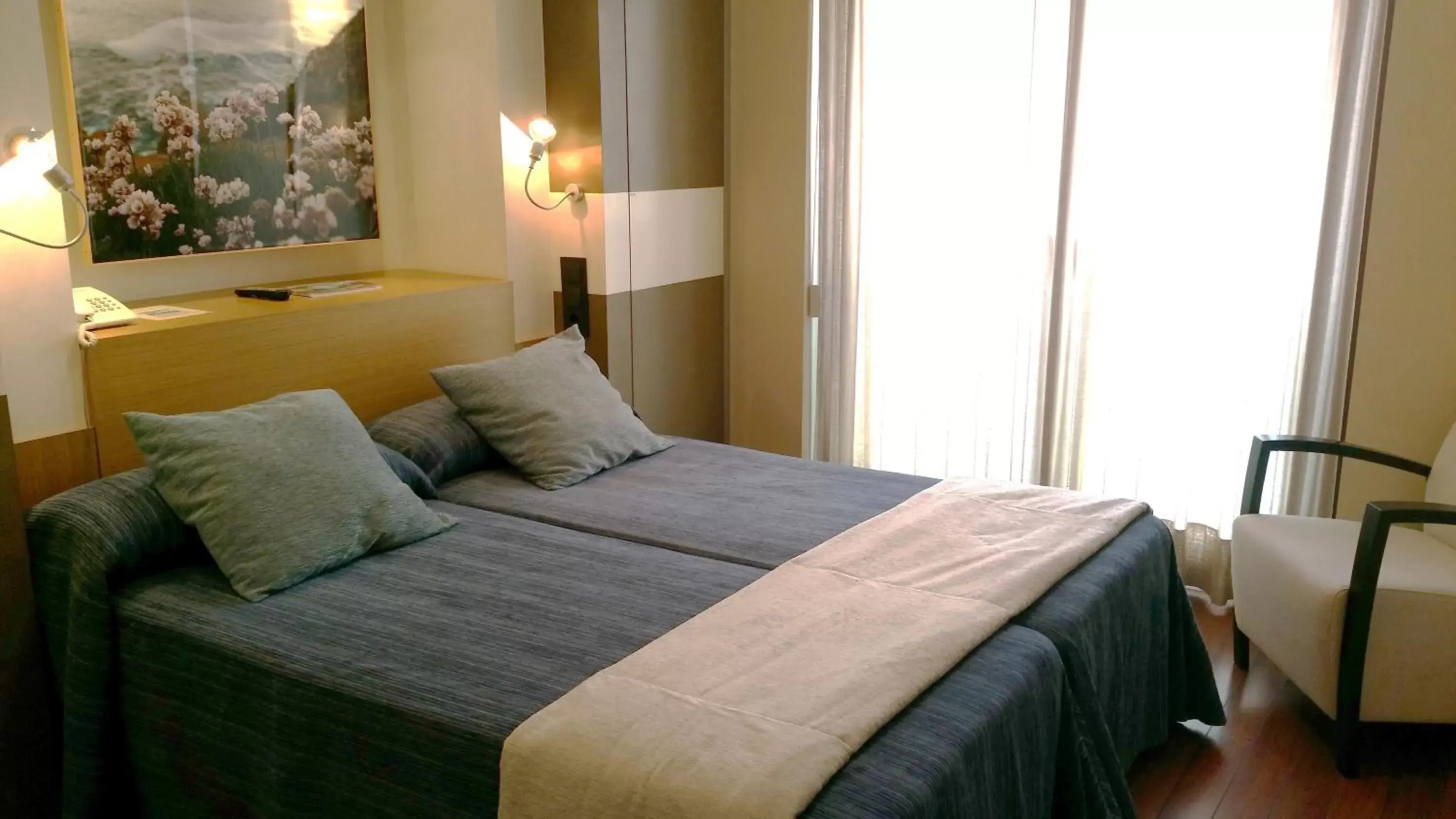 Photo of the whole room, Bed in Isla Nova Hotel