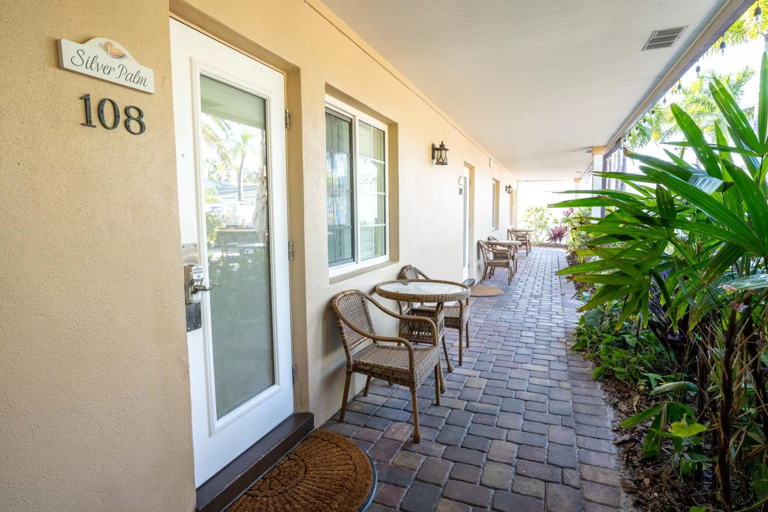 Patio in The Capri at Siesta