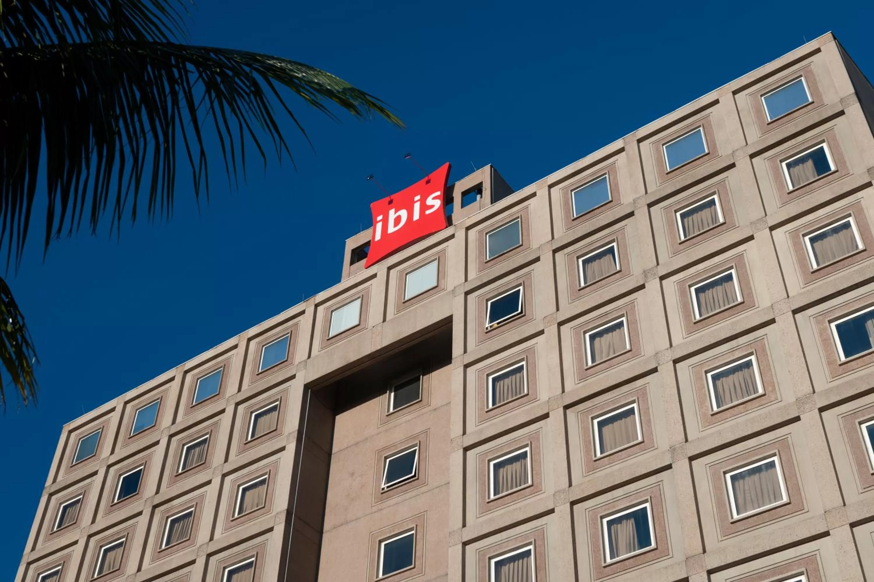 Property building in ibis Sorocaba