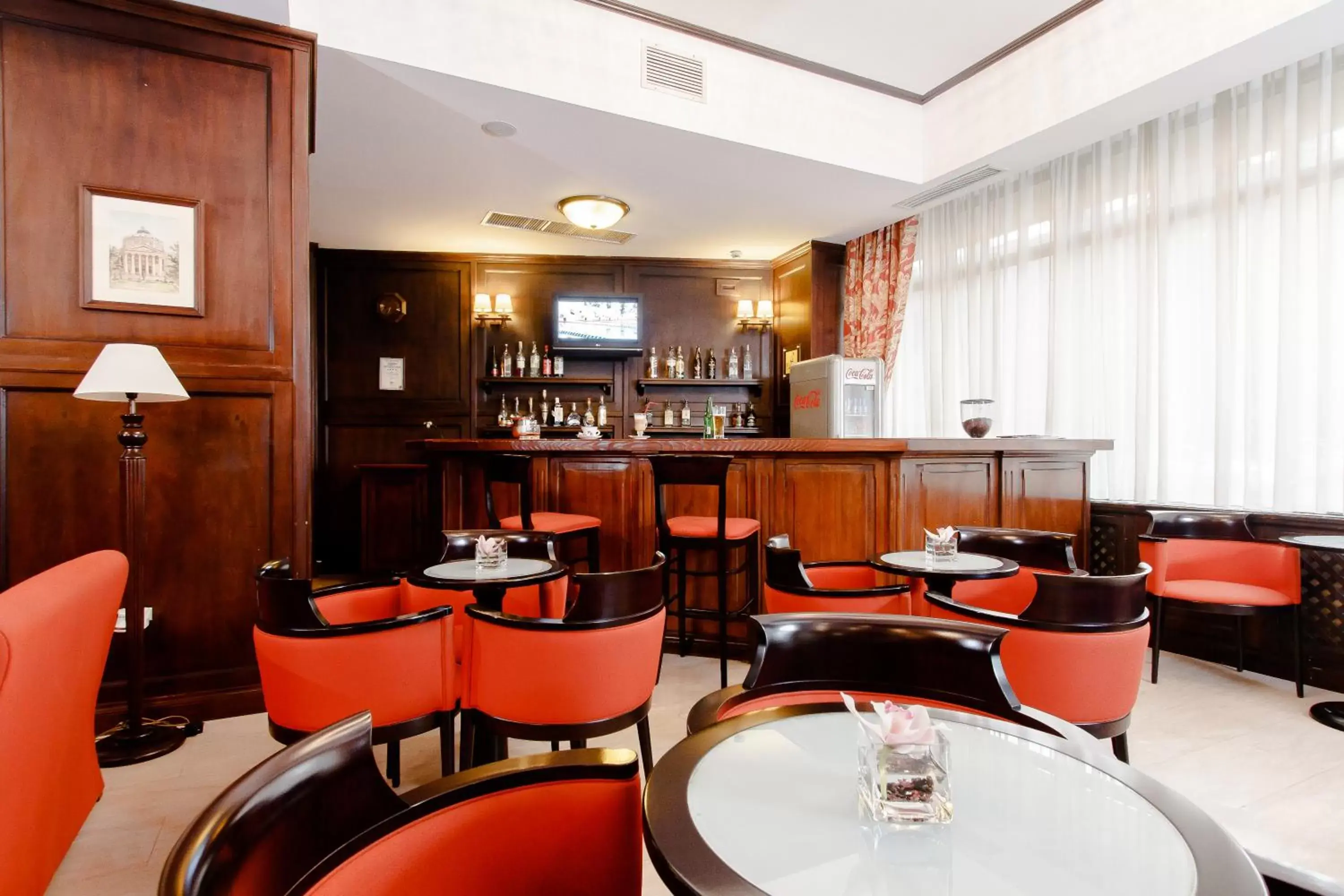 Lounge or bar, Restaurant/Places to Eat in International Bucharest City Centre Hotel