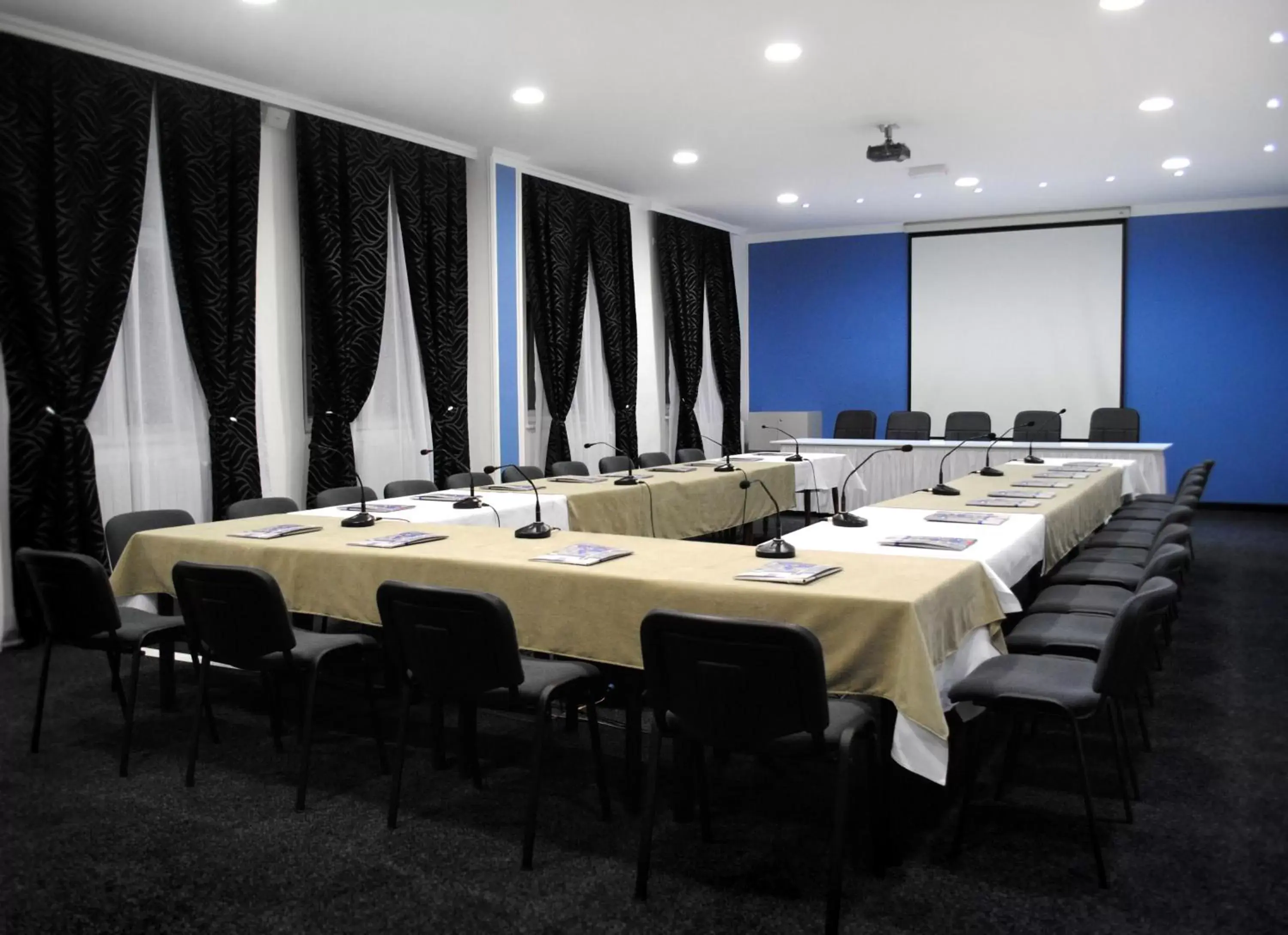 Business facilities in Belgrade City Hotel