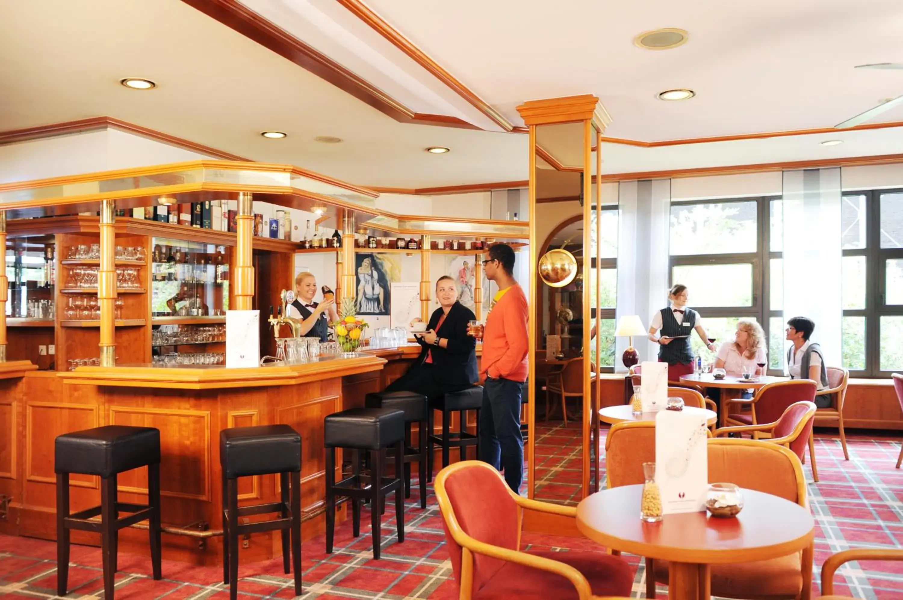 Lounge or bar, Restaurant/Places to Eat in Mercure Hotel Bad Duerkheim An Den Salinen