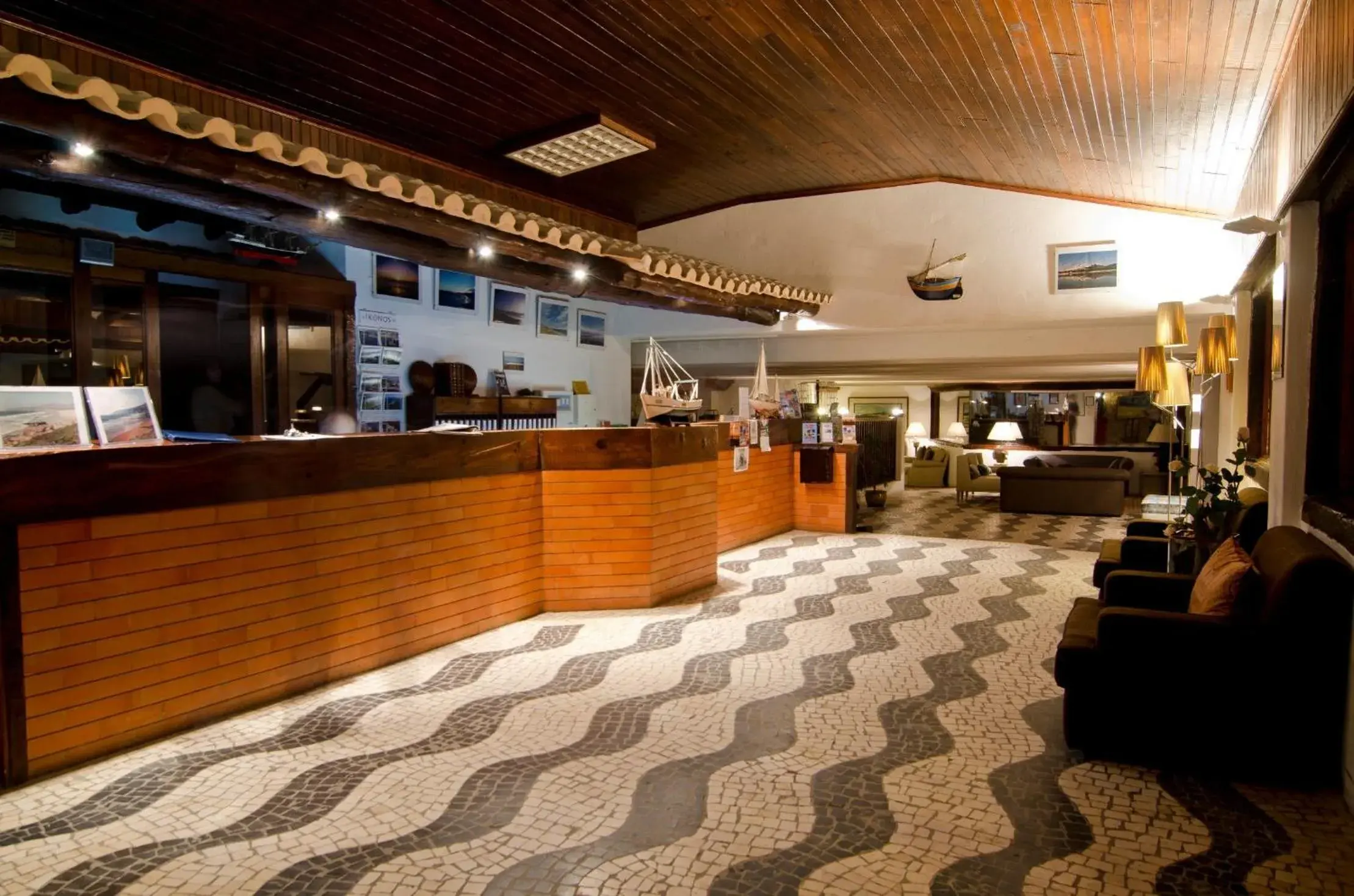 Lobby or reception in Estalagem Muchaxo Hotel