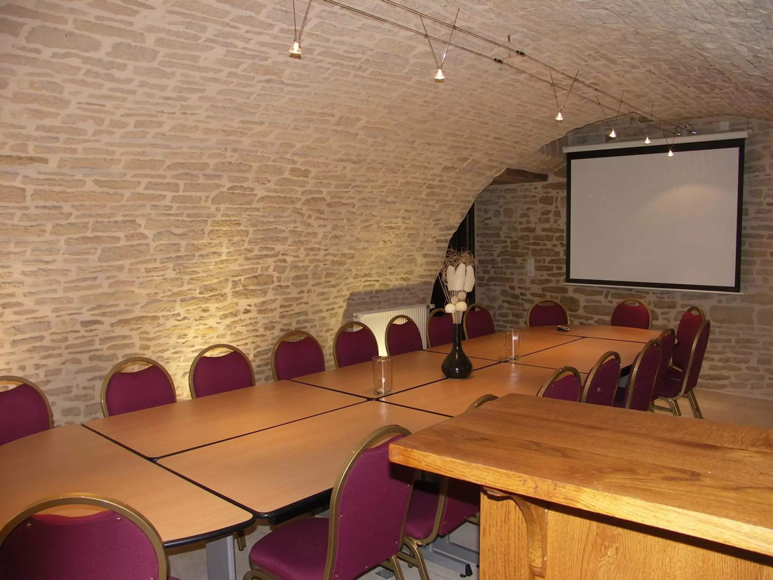 Business facilities, Business Area/Conference Room in Hôtel Wilson - Les Collectionneurs