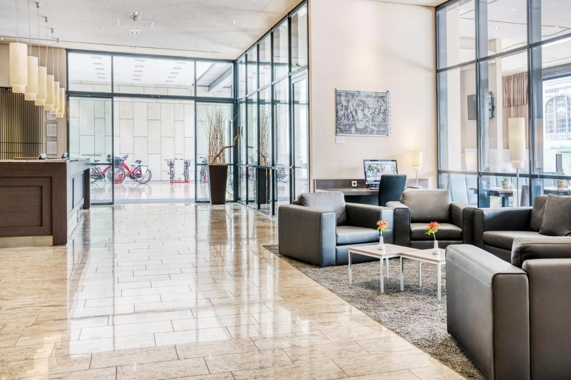 Lobby or reception in IntercityHotel Dresden