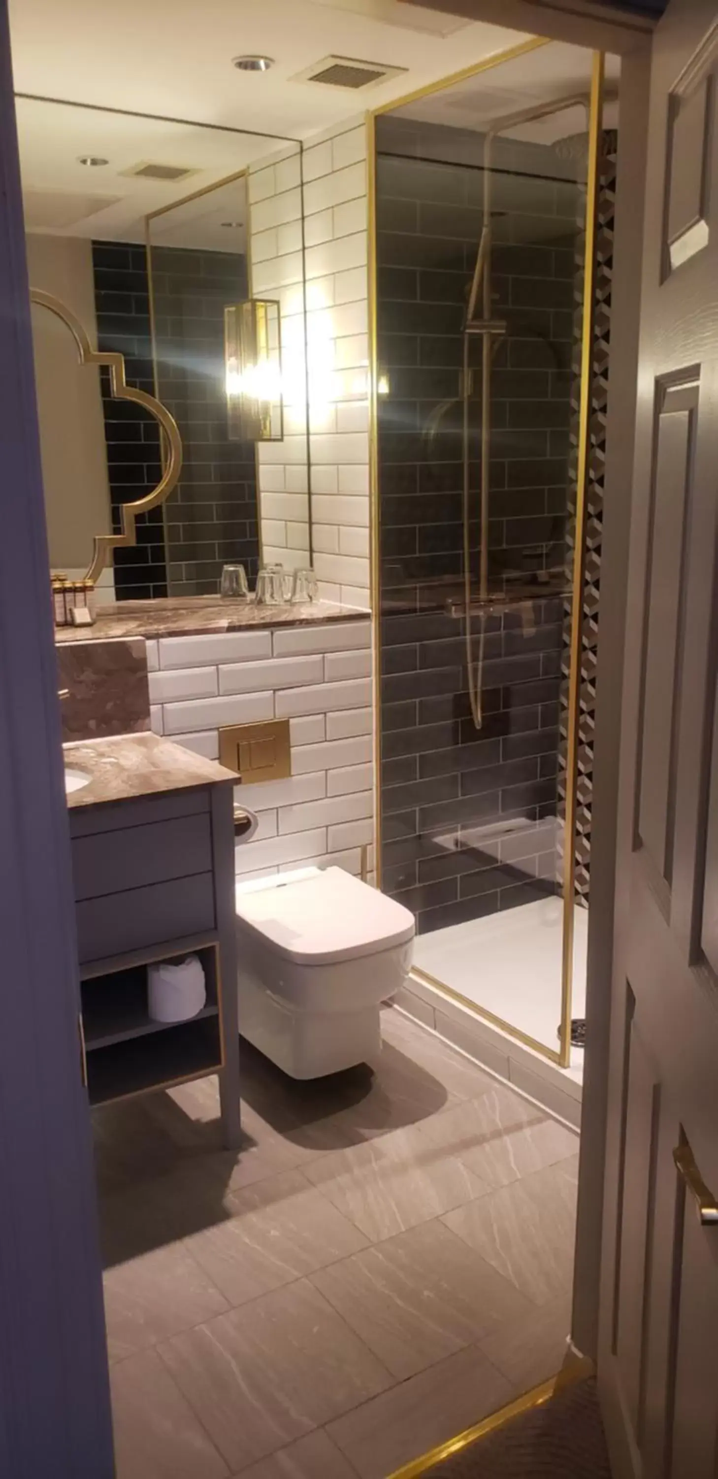 Bathroom in Henrietta House, a member of Radisson Individuals