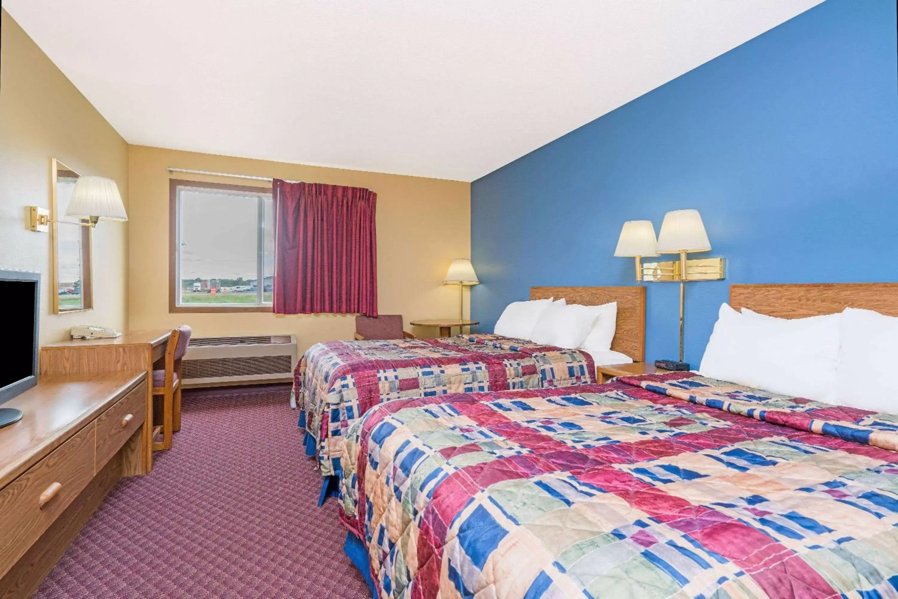 Photo of the whole room, Bed in Days Inn by Wyndham West-Eau Claire