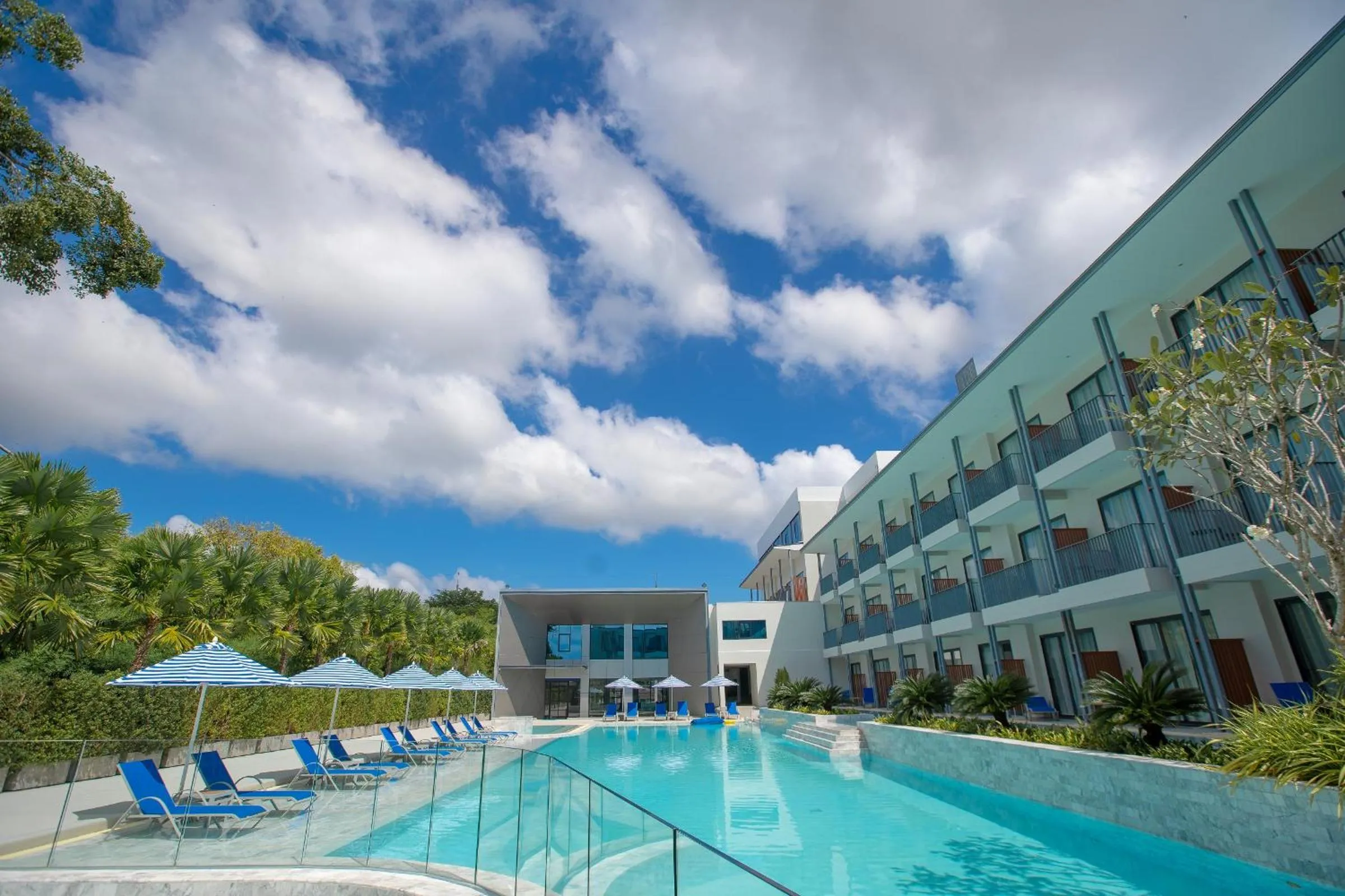 Swimming pool in Seabed Grand Hotel Phuket - SHA Extra Plus