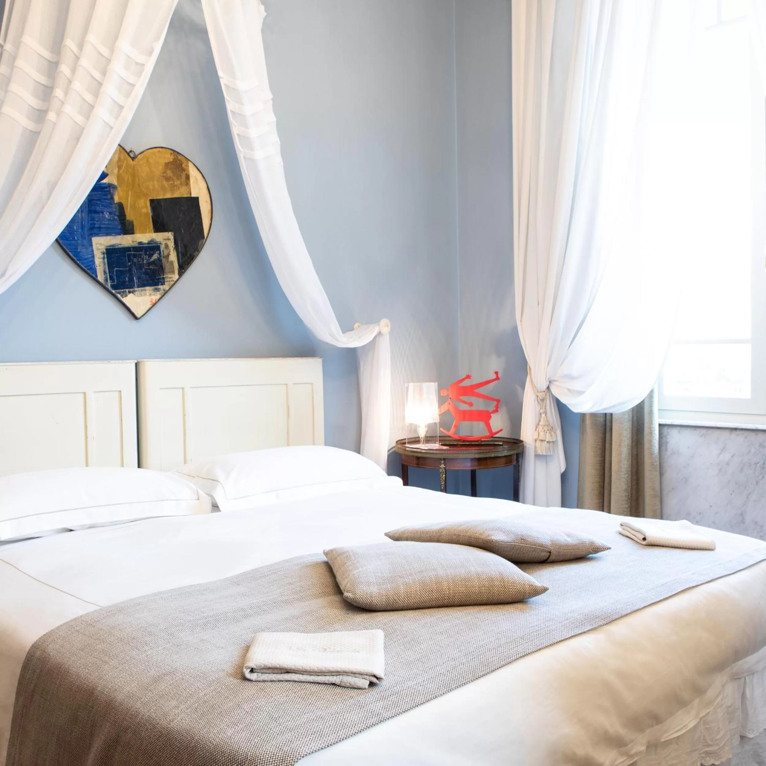 Spring, Bed in Villa Belverde Boutique Hotel