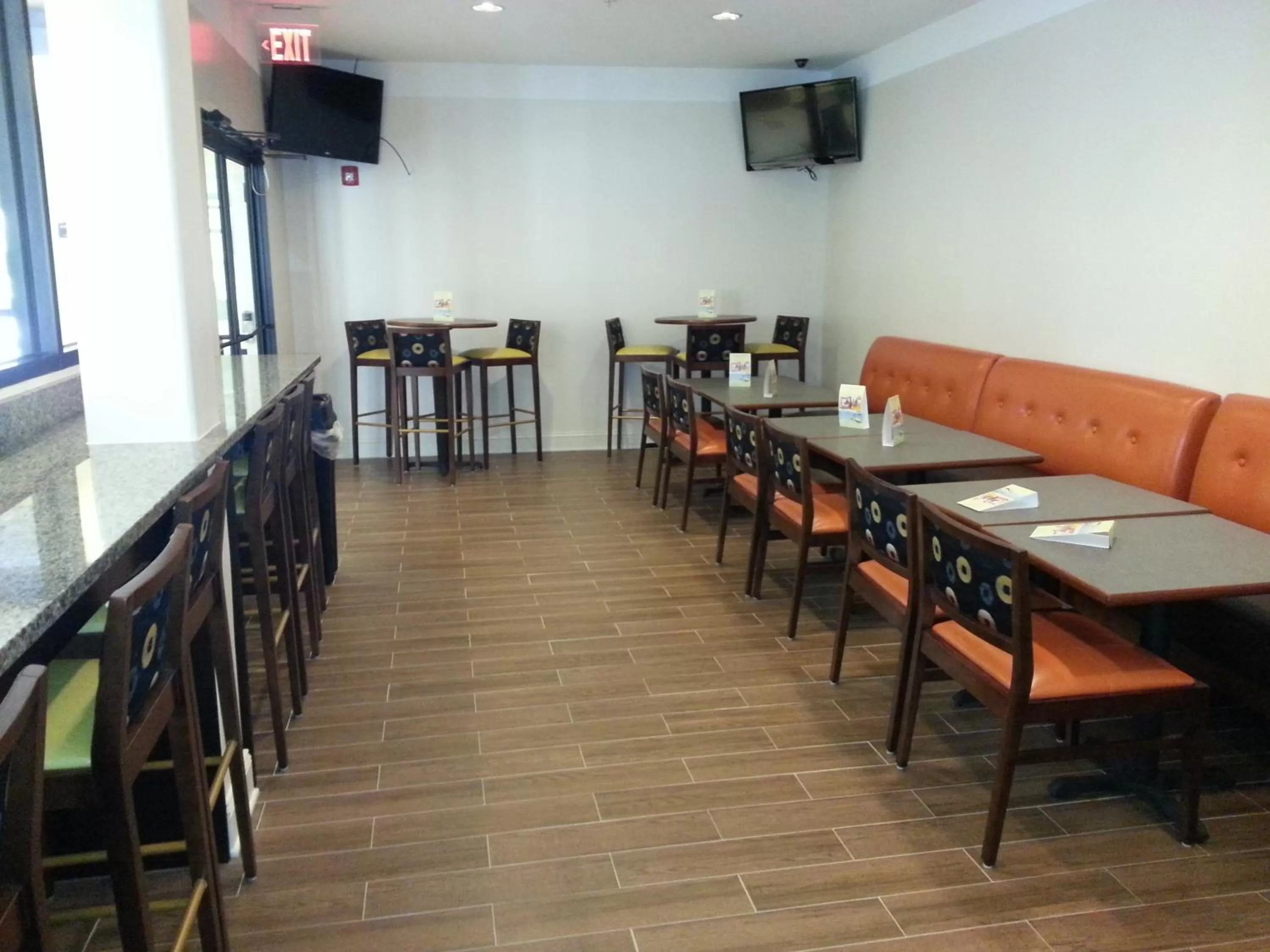 Restaurant/places to eat in Days Inn by Wyndham Fultondale