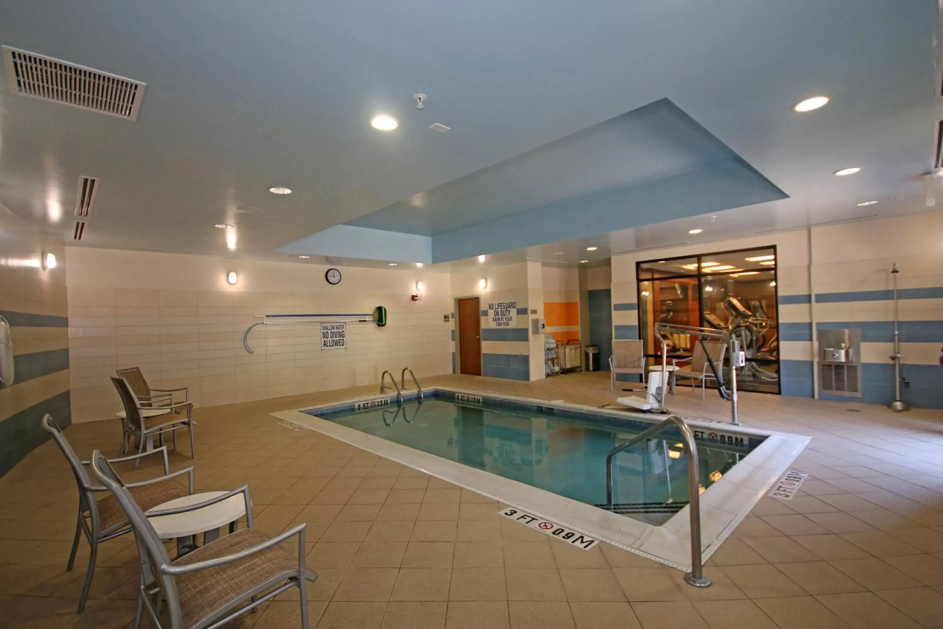 Swimming Pool in SpringHill Suites by Marriott Charleston North