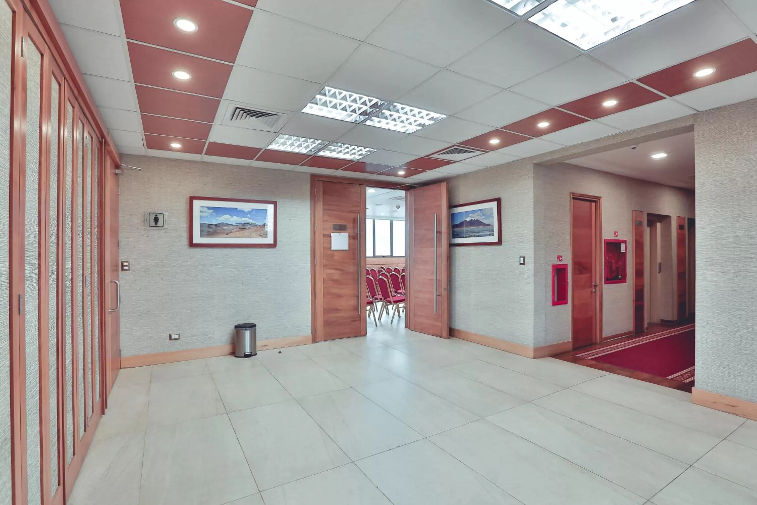 Meeting/conference room in Hotel Atacama Suites