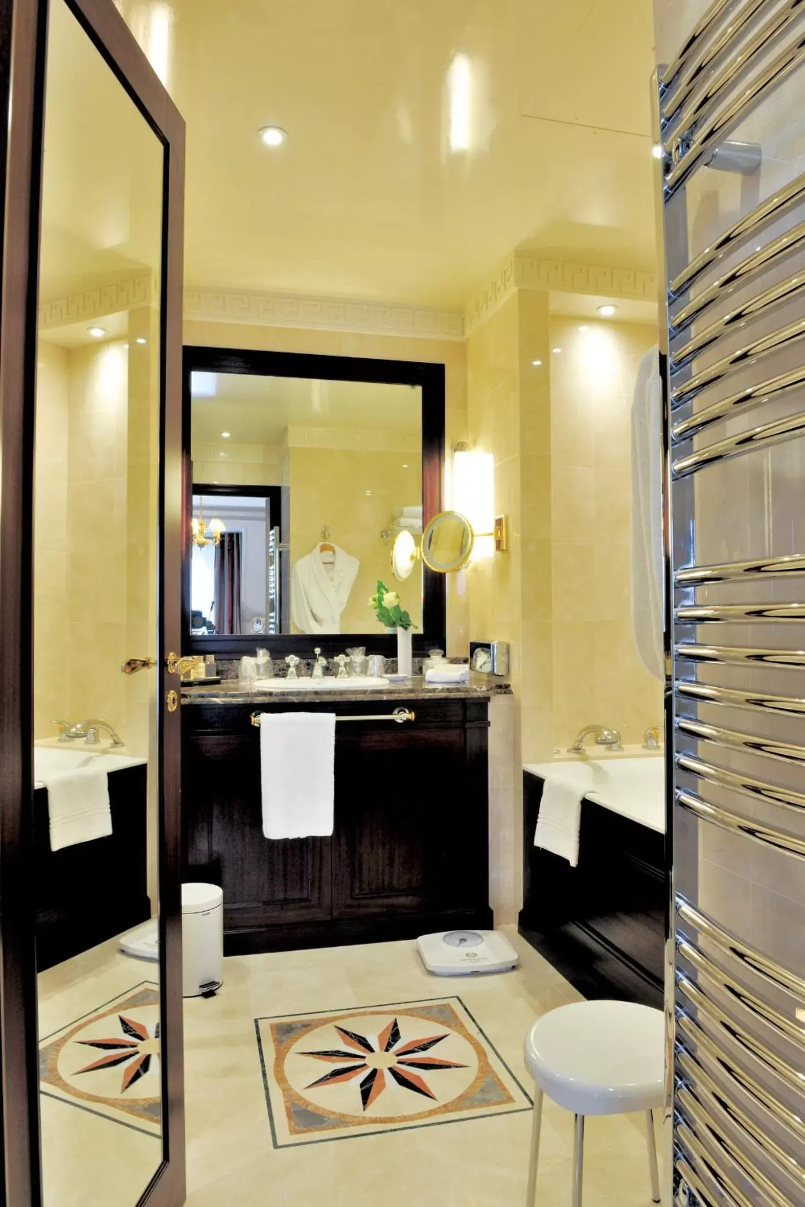 Bathroom in Hotel Napoleon Paris