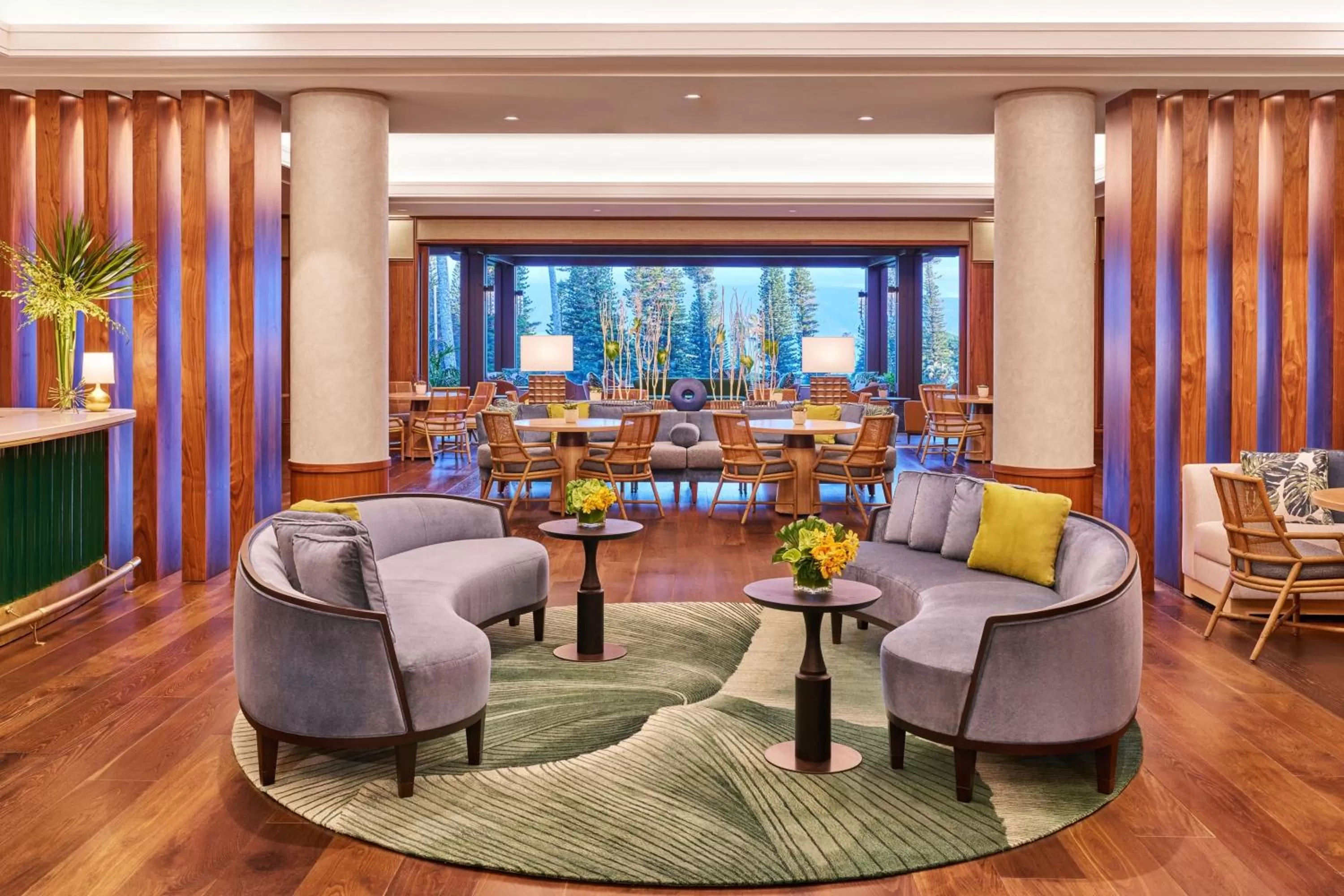 Lounge or bar in The Ritz-Carlton Maui, Kapalua