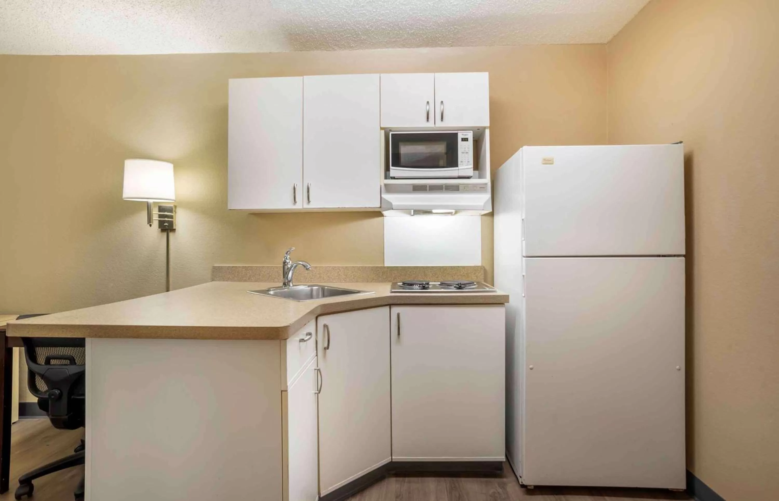 Bedroom in Extended Stay America Select Suites - Jackson - North