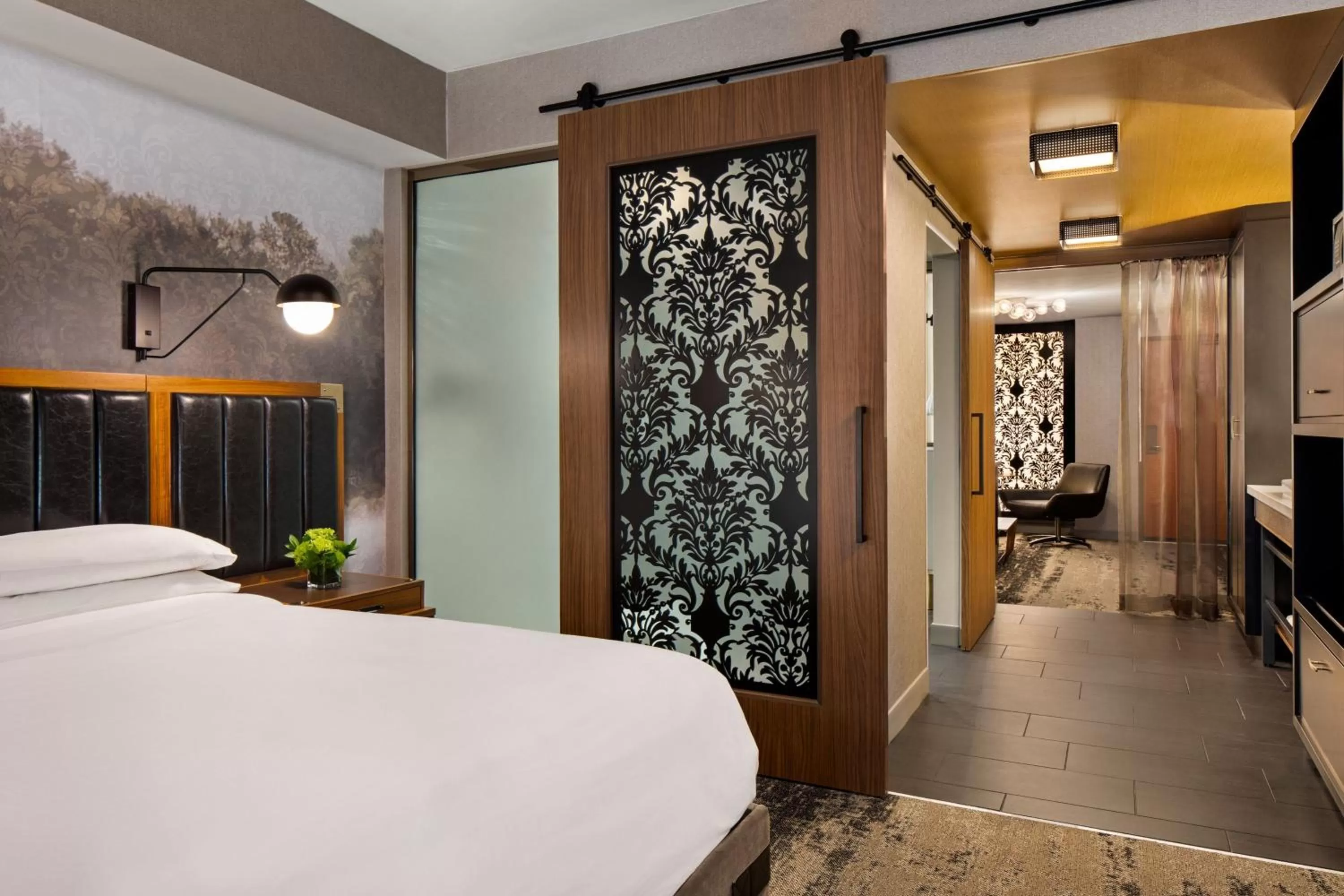 Photo of the whole room, Bed in Renaissance Minneapolis Hotel, The Depot