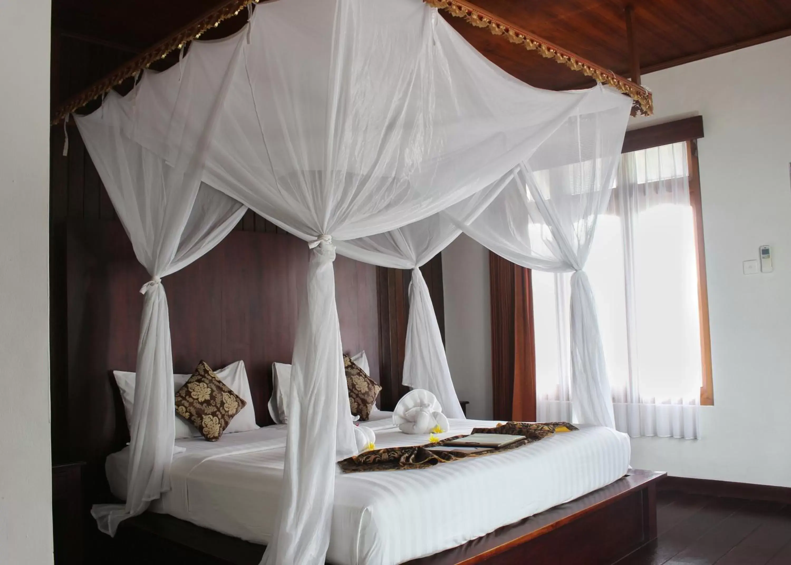 Bedroom, Bed in Saren Indah Hotel - CHSE Certified