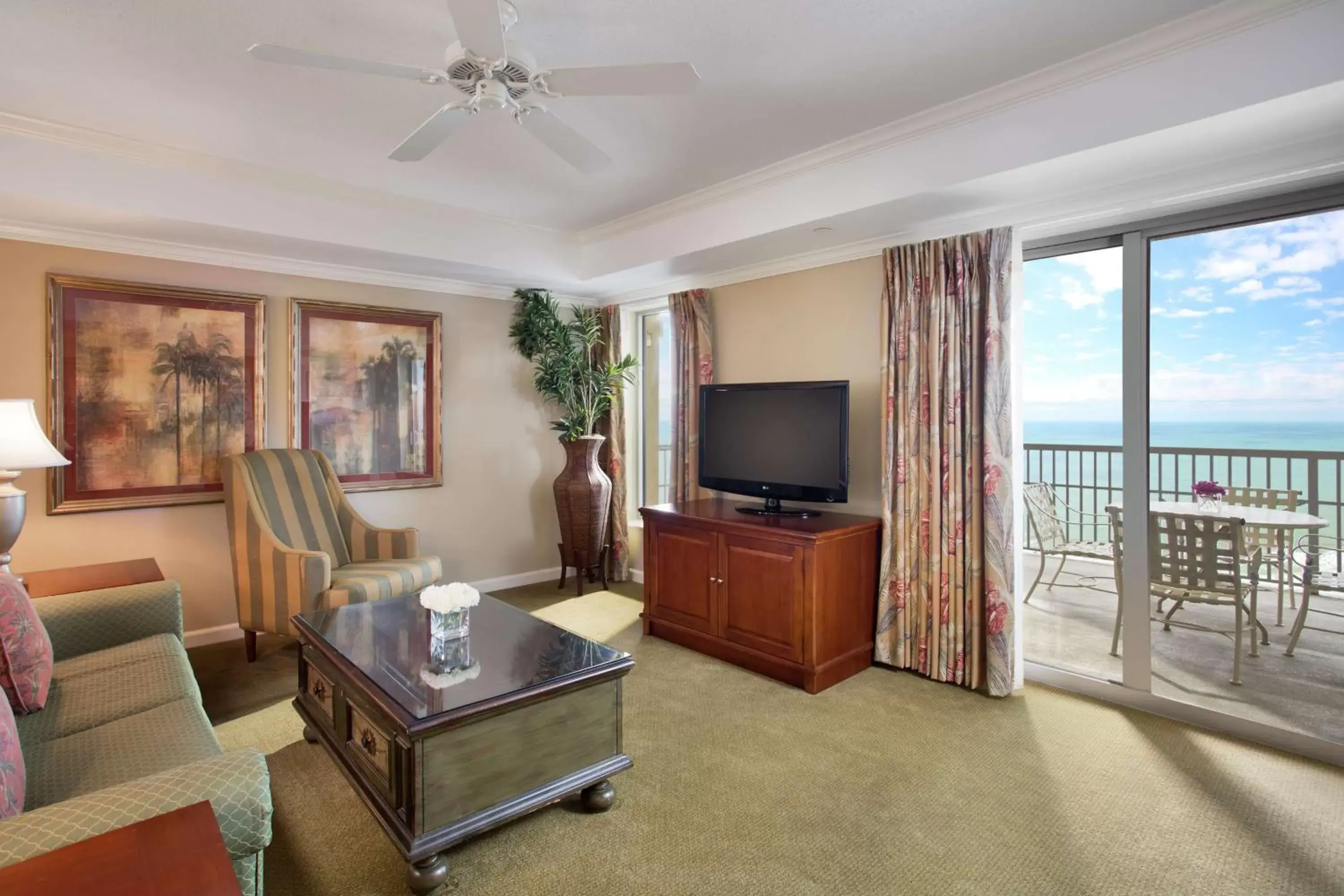 Living room, Seating Area in Royale Palms Condominiums