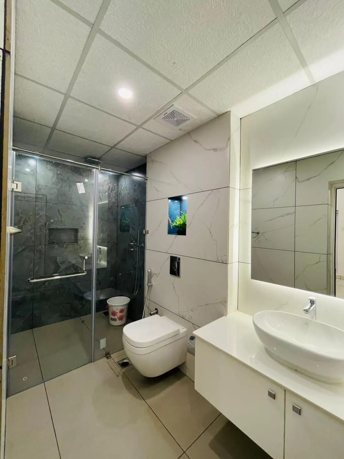 Bathroom in Garden Bay Resort