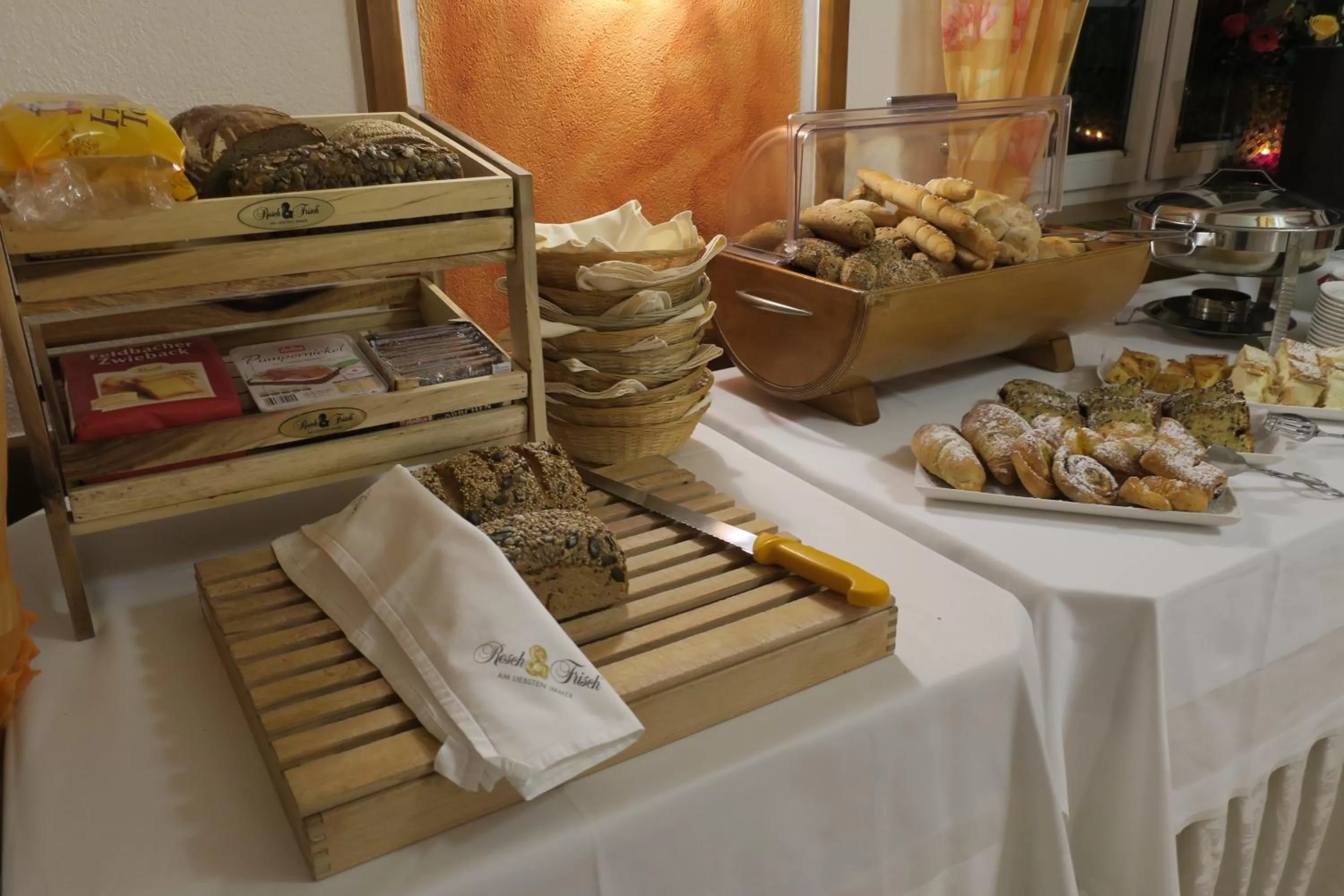 Buffet breakfast in Hotel Restaurant Böck "Roter Hahn"