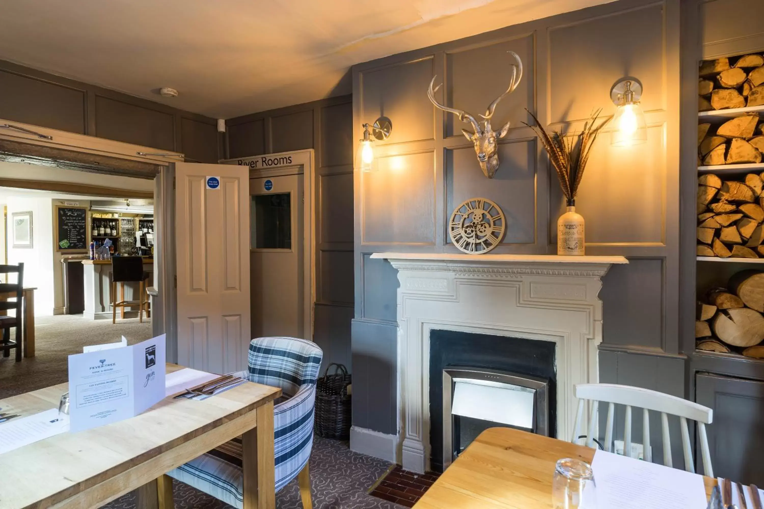 Dining Area in Greyhound Inn Wilton