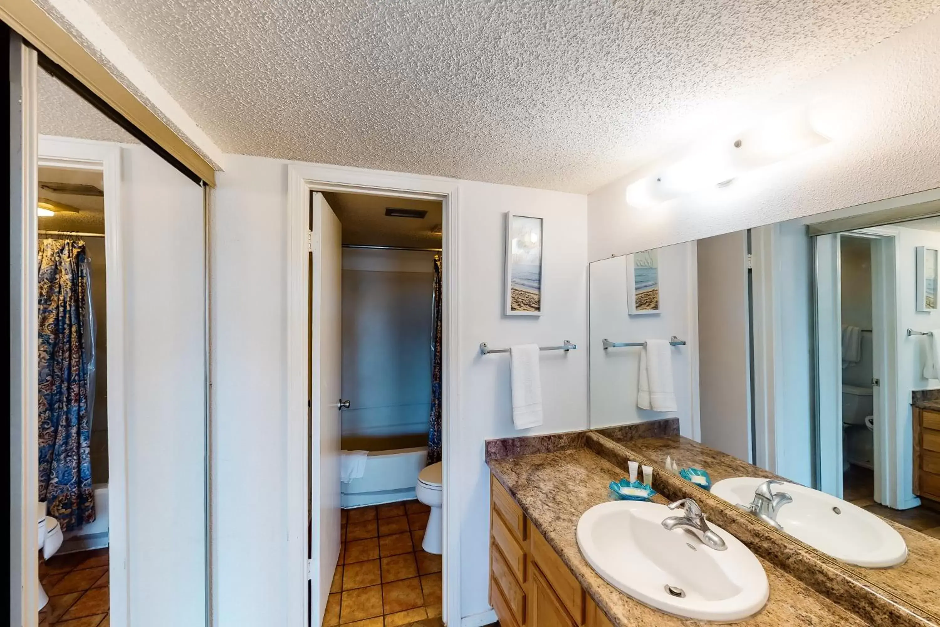 Bathroom in Suntide II Condominiums #108