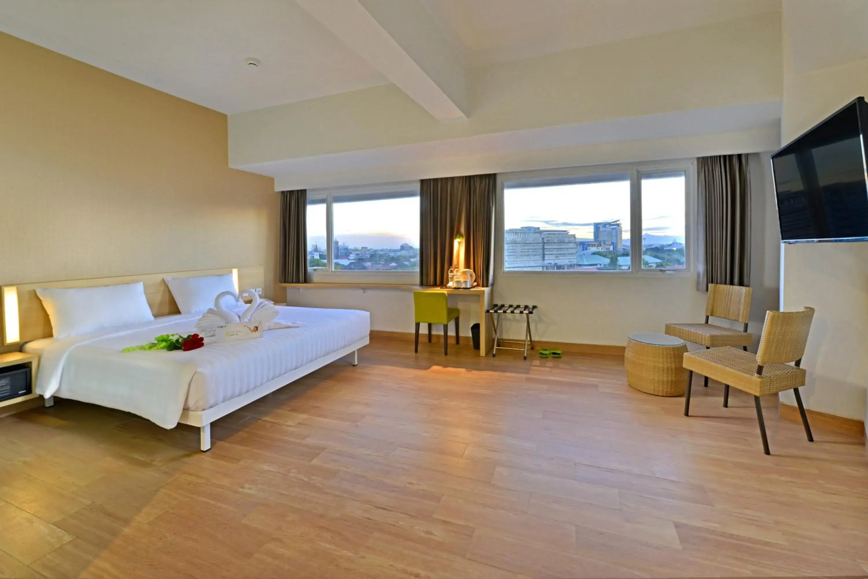 Bedroom, Room Photo in Whiz Prime Hotel Hasanuddin Makassar