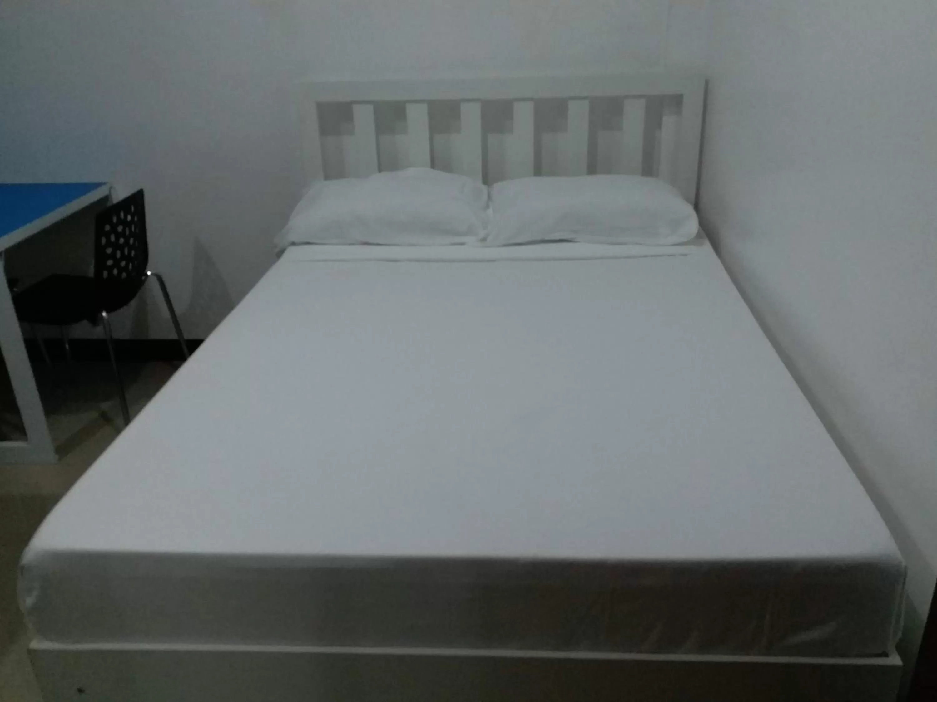 Bed in Clark-Pad Inn, Angeles City