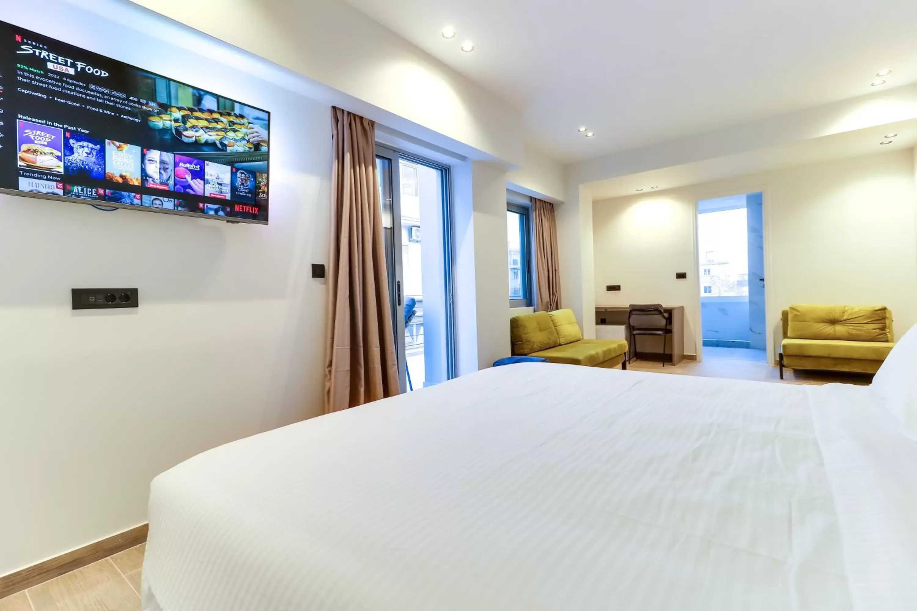 TV and multimedia, Bed in AboV Athens