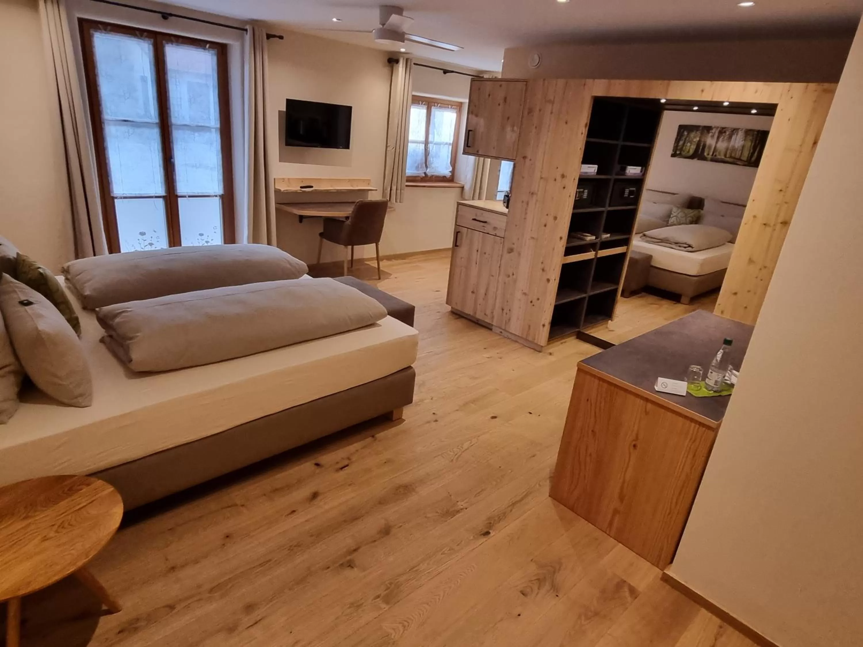 Photo of the whole room in Landhotel Großeiberhof