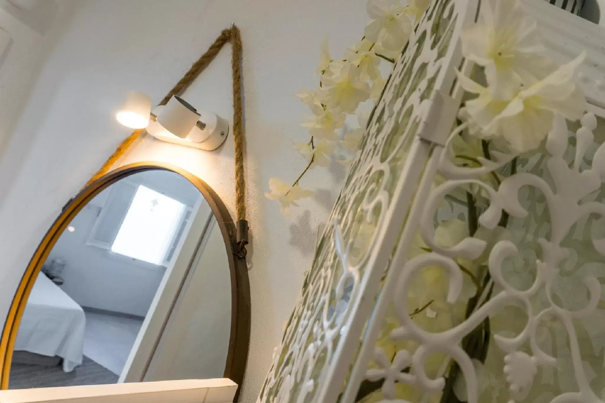 Decorative detail, Bathroom in Blancos Rooms Hotel