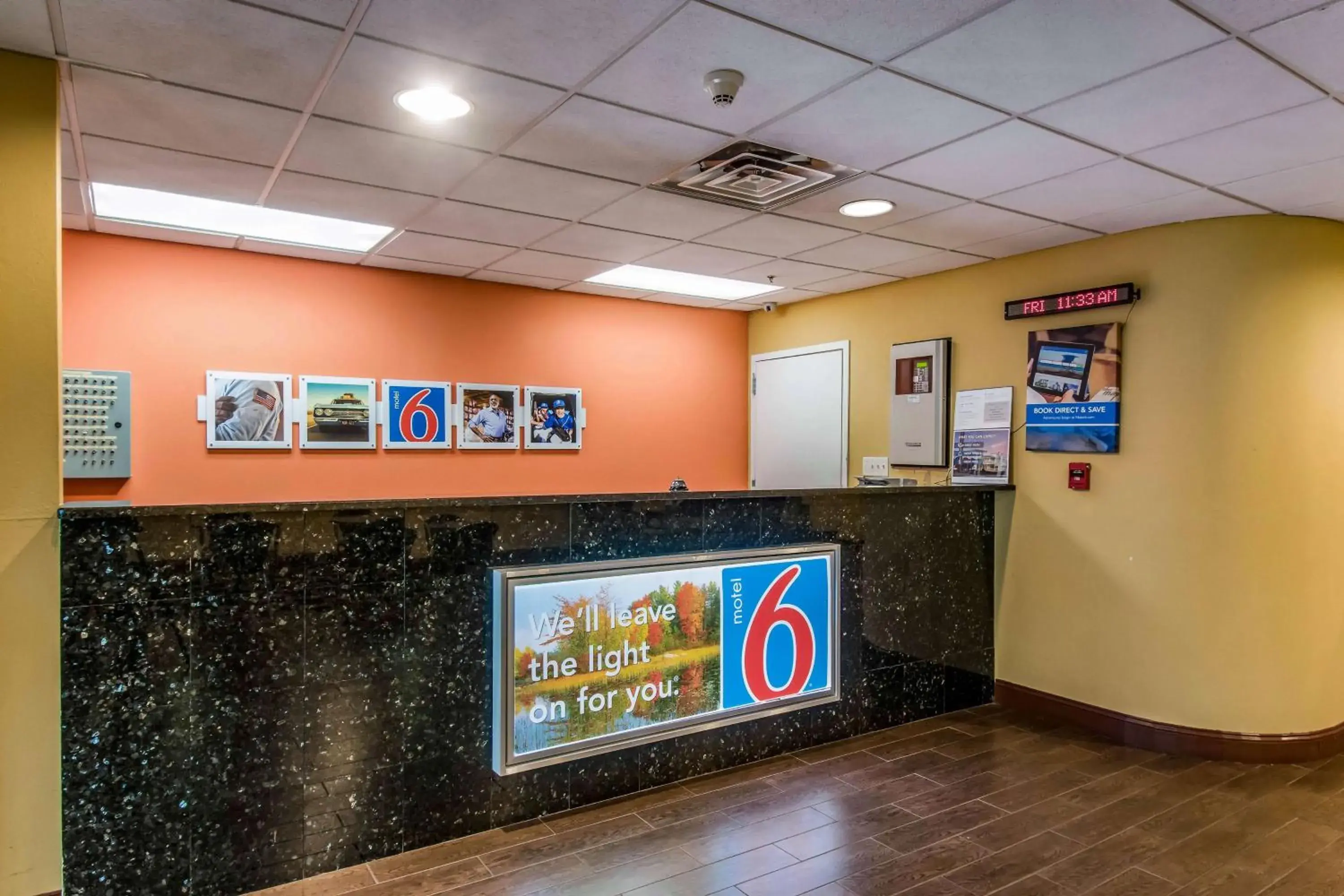 Property logo or sign, Lobby/Reception in Motel 6-Harrisburg, PA - Hershey North
